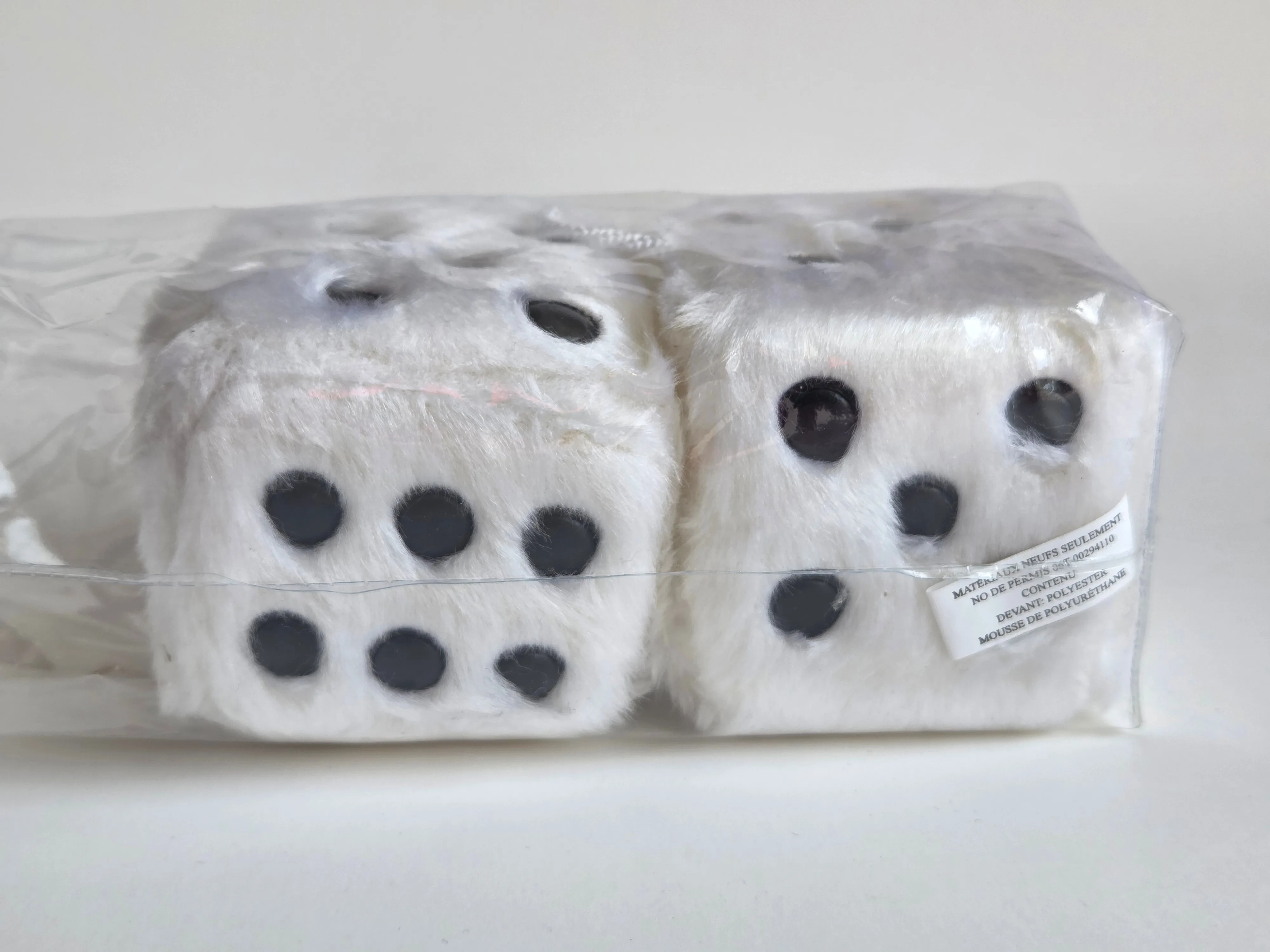Fluffy White Fuzzy Dice for Car Mirror – Retro Style thumbnail