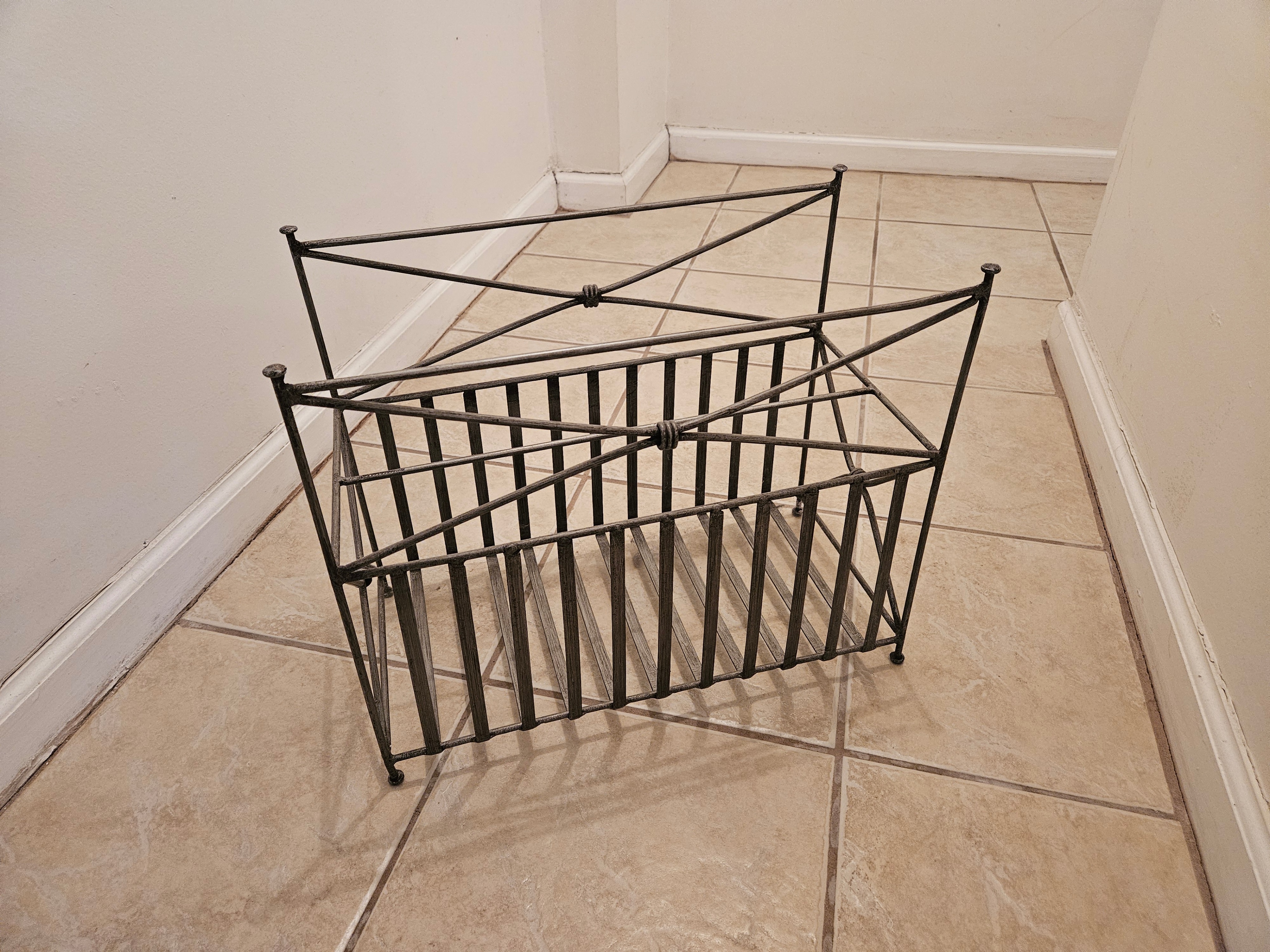 Metal Magazine Rack