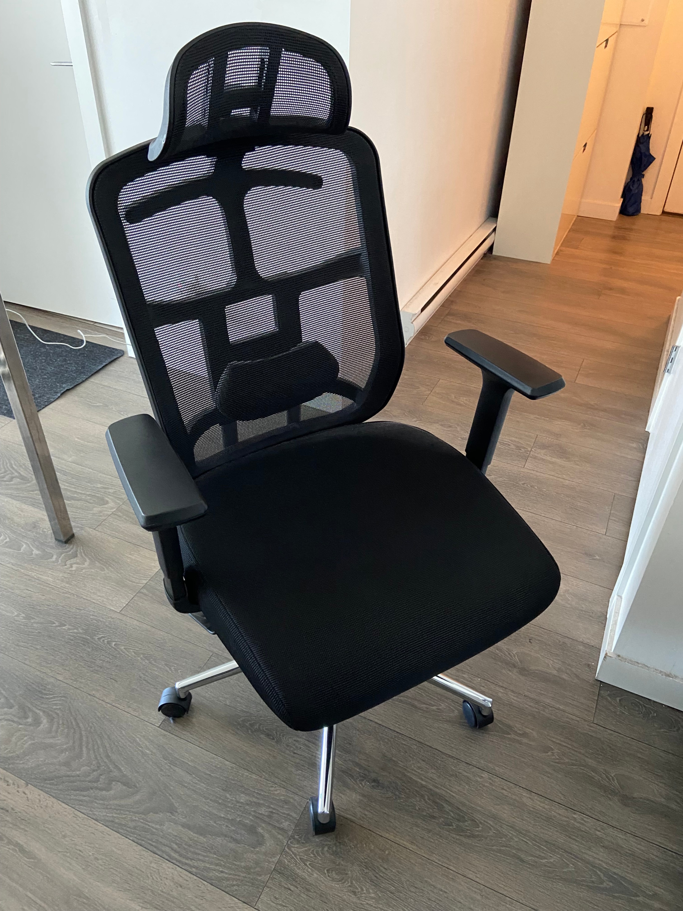 Ergonomic High Mesh Office Chair - photo 3