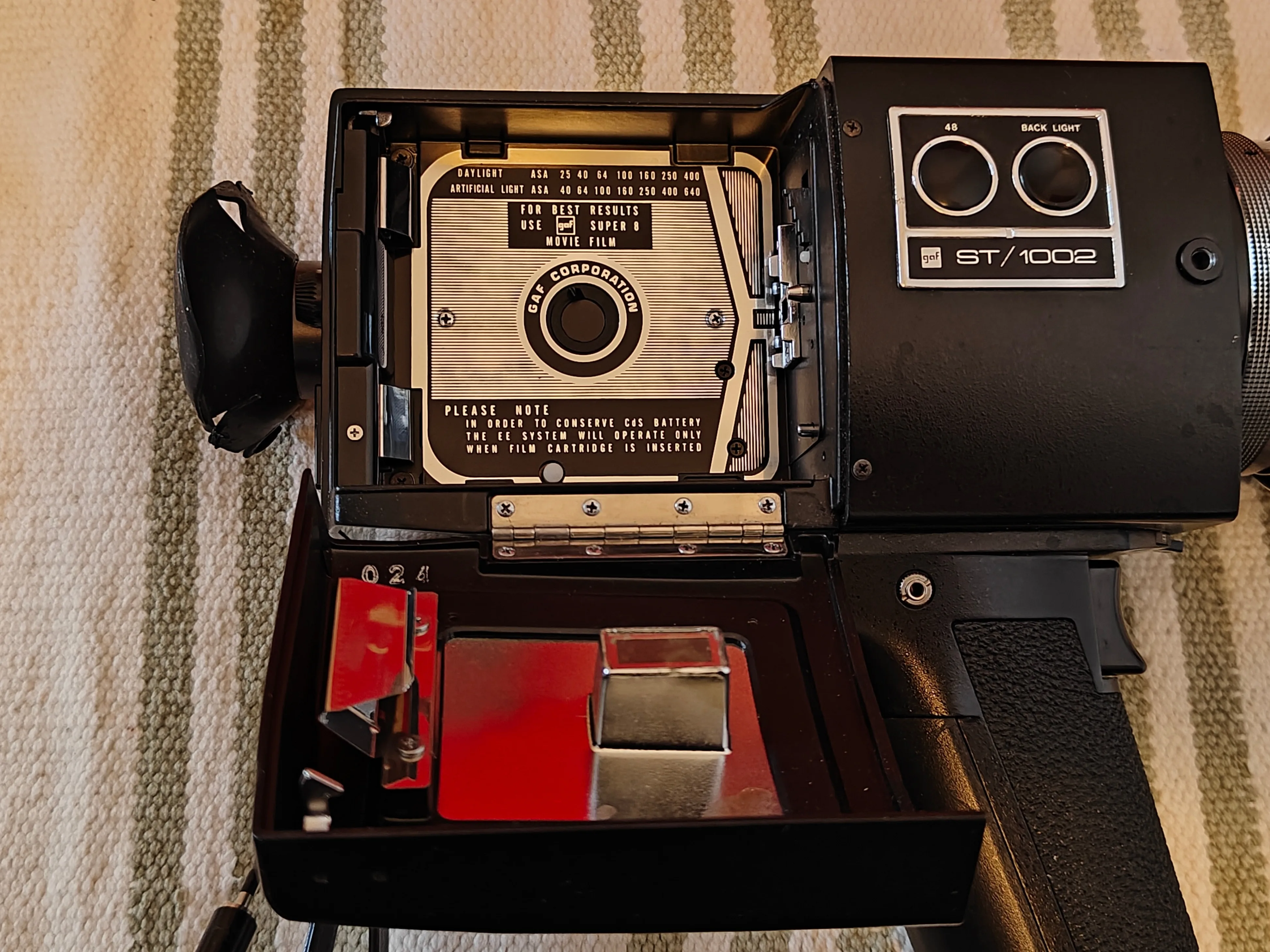 GAF ST/1002 Super 8 Vintage Movie Camera & Light & Lens Hood image indicator(10)