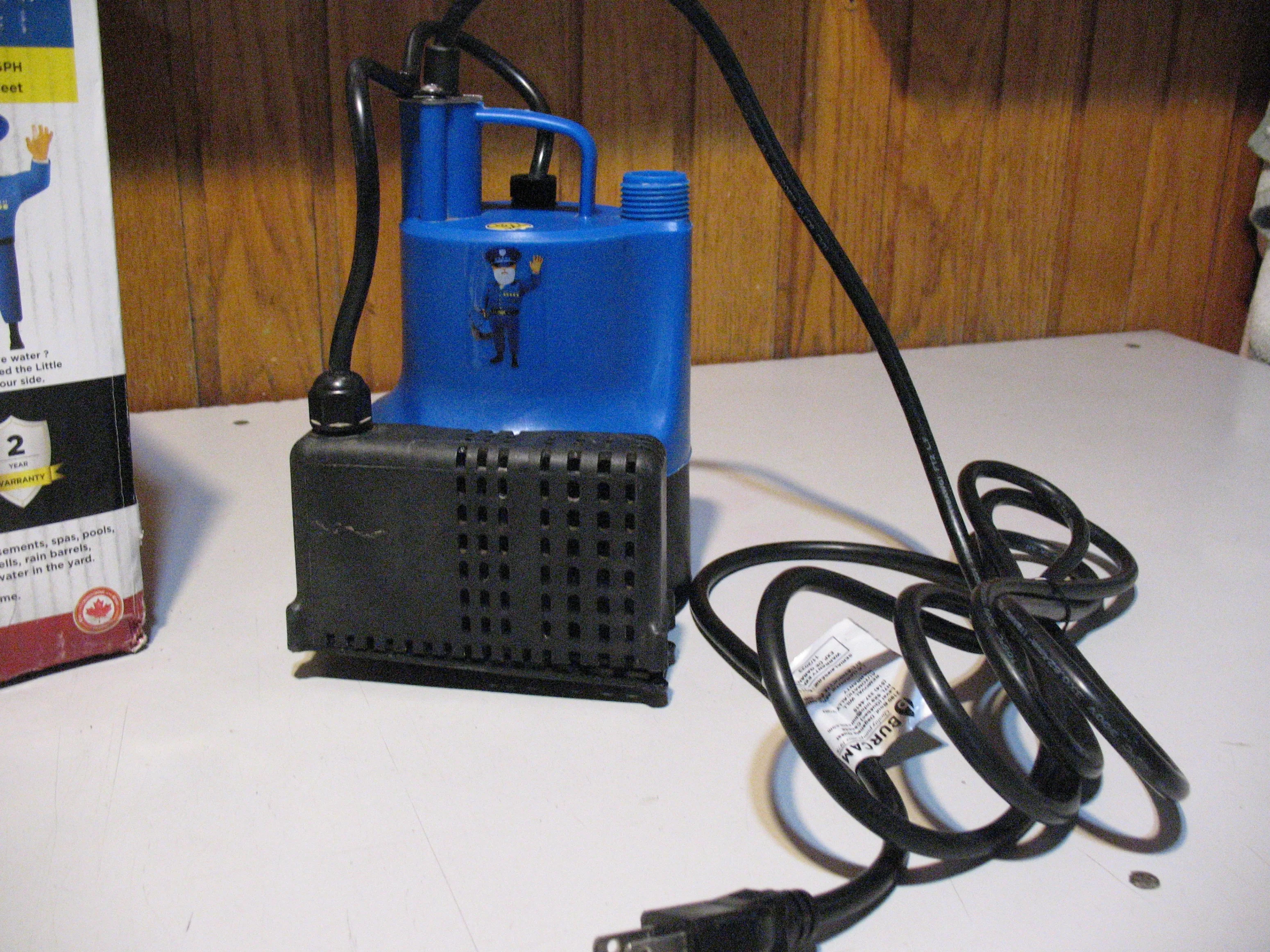 BURCAM 1/6HP Automatic Submersible Utility Pump image indicator(3)