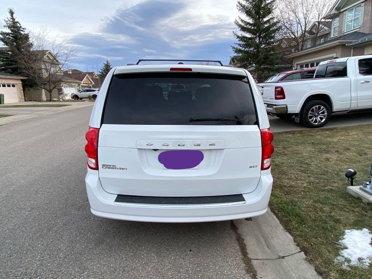 2016 Dodge Grand Caravan SXT – $4999-335000 kms - photo 5