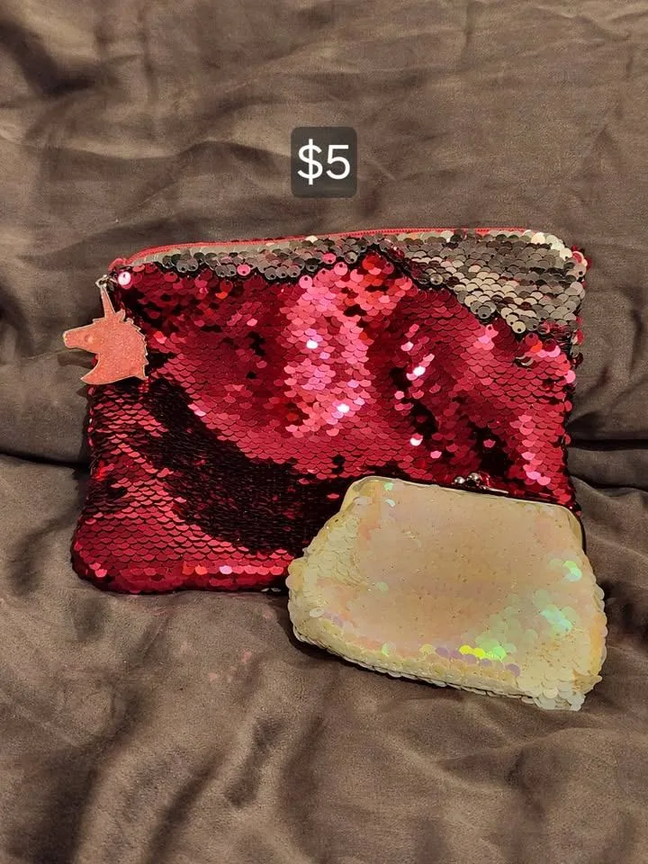Soft double-sided sequin pouch and coin purse thumbnail