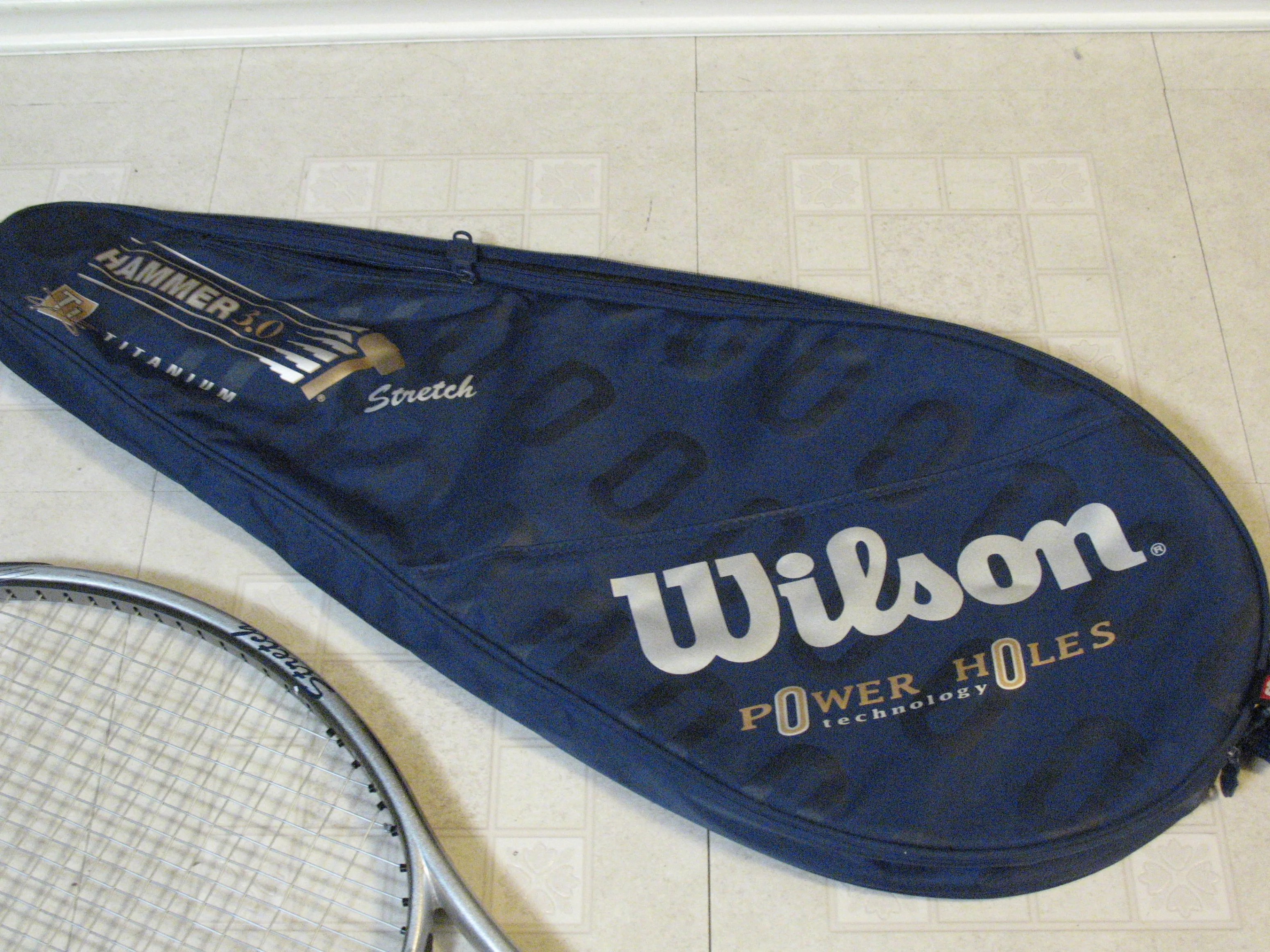 Wilson Oversize Stretch Hammer 3.0 Titanium Tennis Racket image indicator(3)