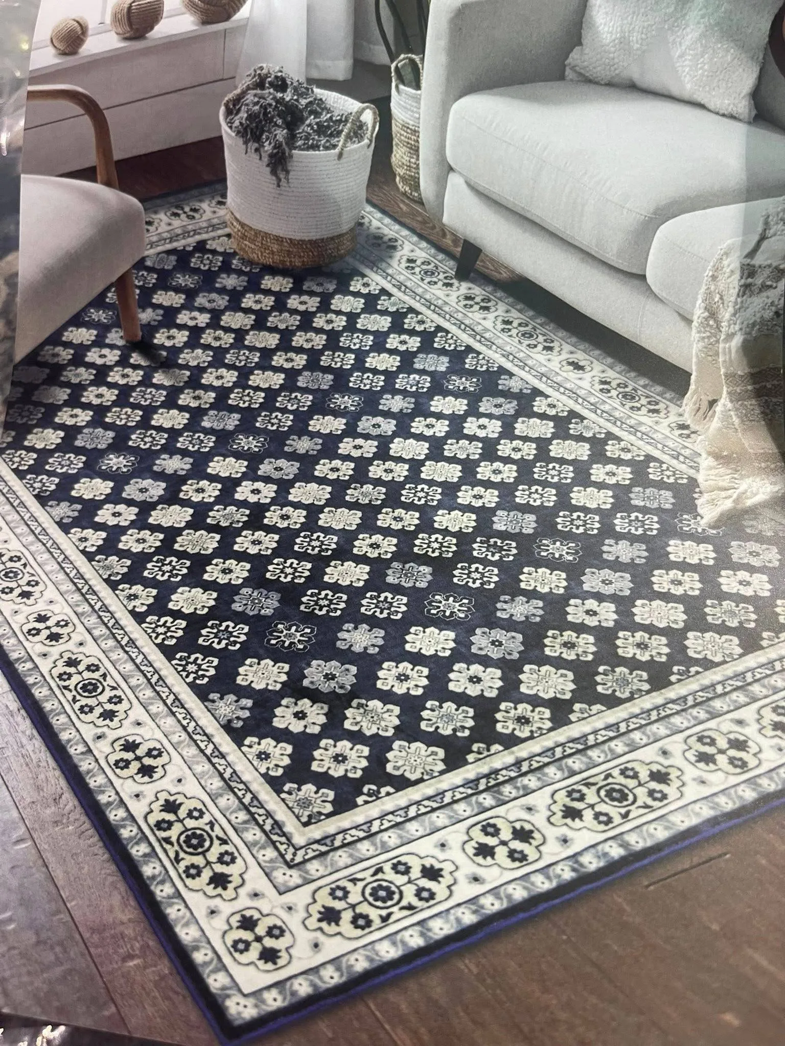 Brand New Marina Decoration Accent Rug 5*7ft thumbnail