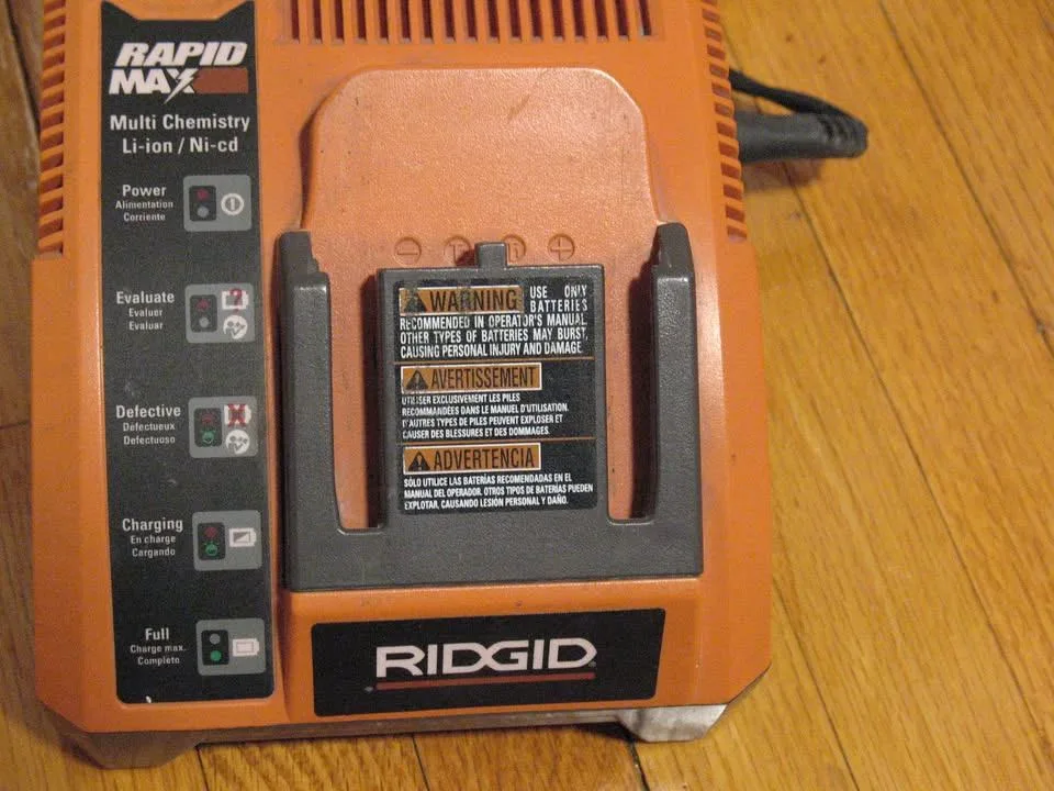 DeWalt, and Ridgid 18 Volt Battery Chargers image indicator(4)