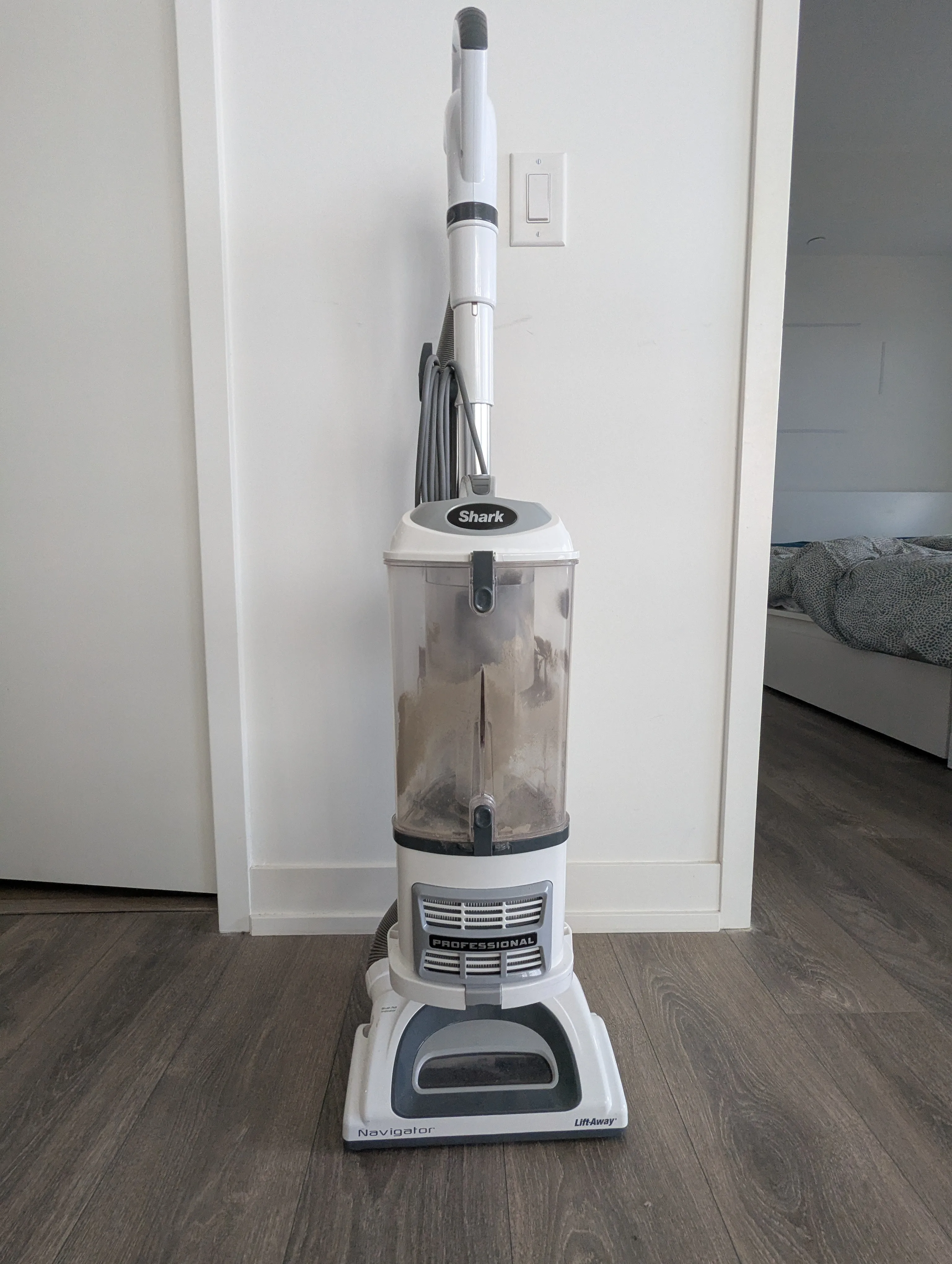 Vacuum Cleaner thumbnail