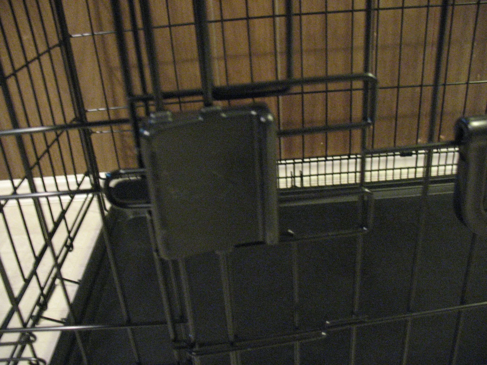 Metal Dog Crate for Medium Size Dog, BRAND NEW image indicator(8)
