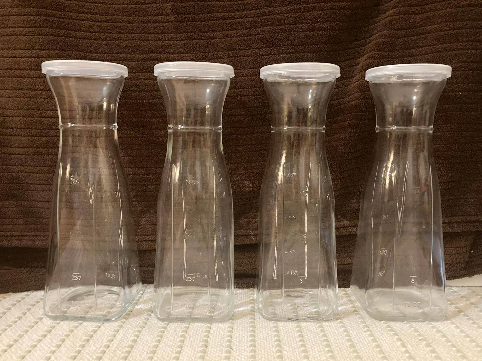 4 Pack Glass Pitcher Set – 1L Jugs with Lids & Spouts (6+2) thumbnail
