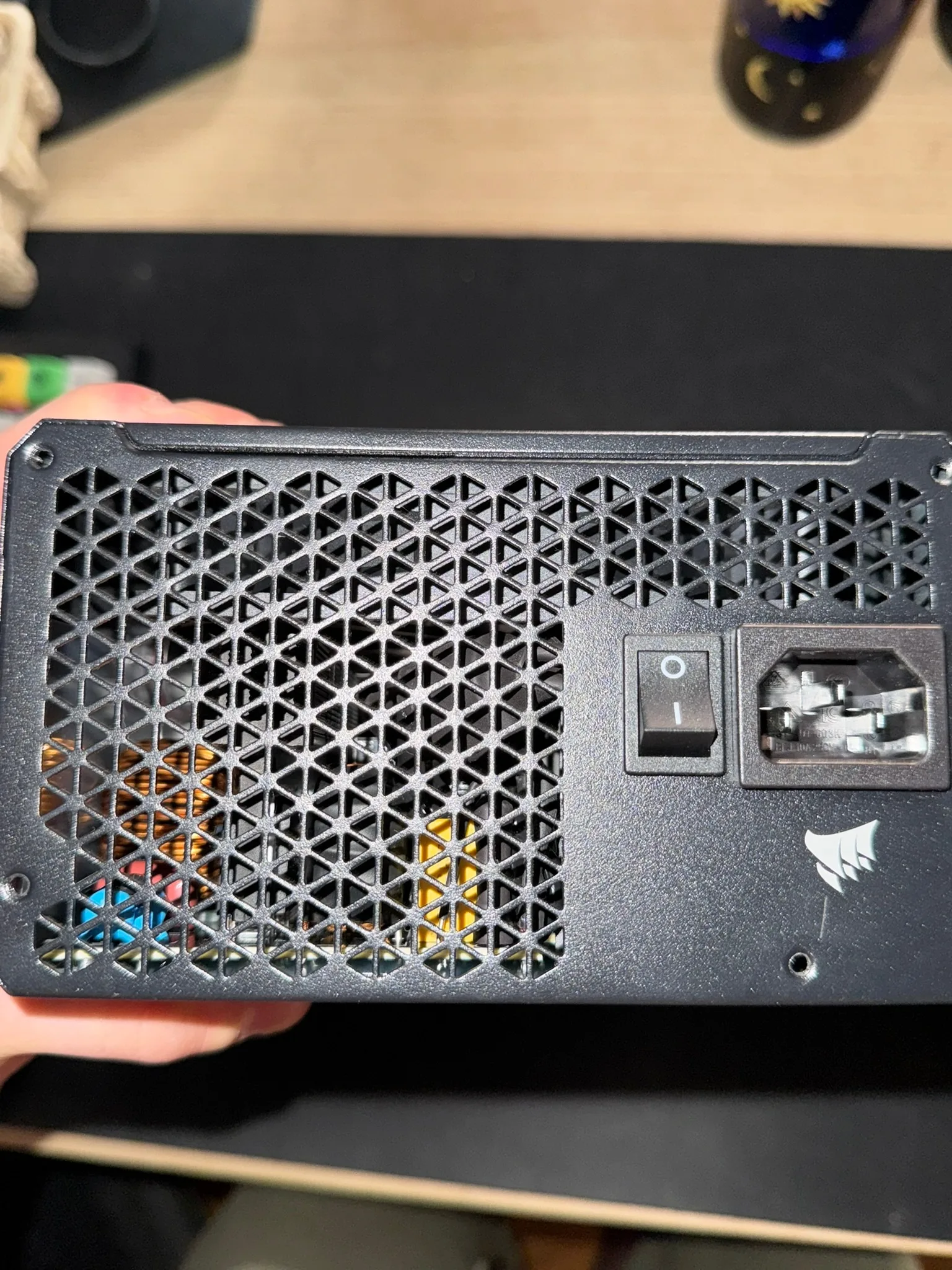 Corsair RM650 Gold PSU image indicator(4)