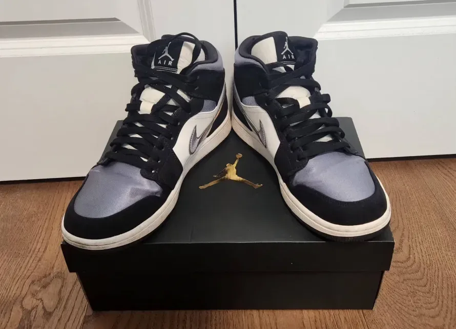 Air Jordan 1 Mid SE Satin Smoke Grey Toe [US SIZE 10] - photo 5