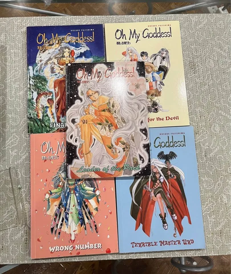 Oh My Goddess Manga Lot (5 volumes) image indicator(3)