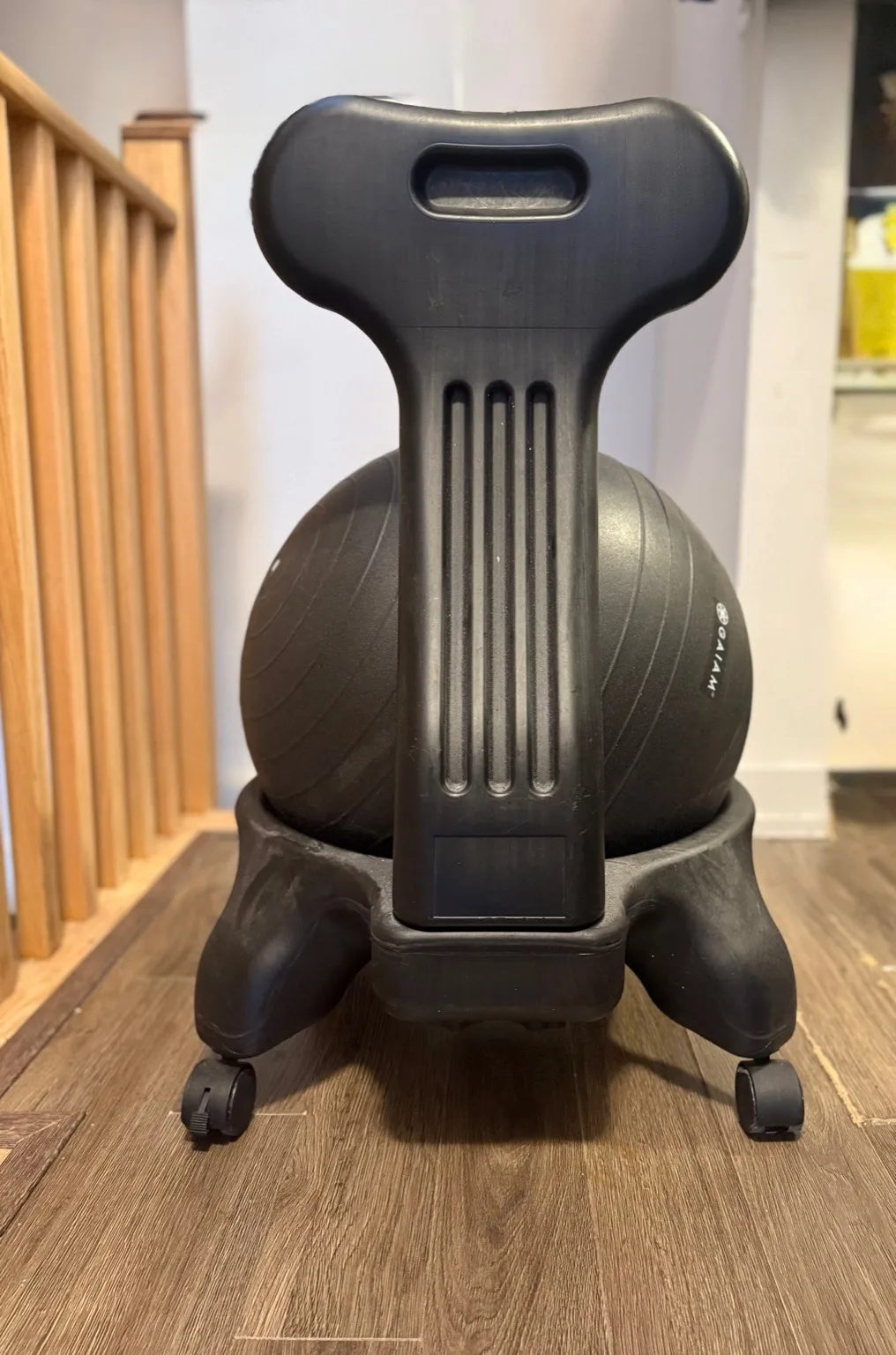 Gaiam Balance Ball Chair image indicator(4)