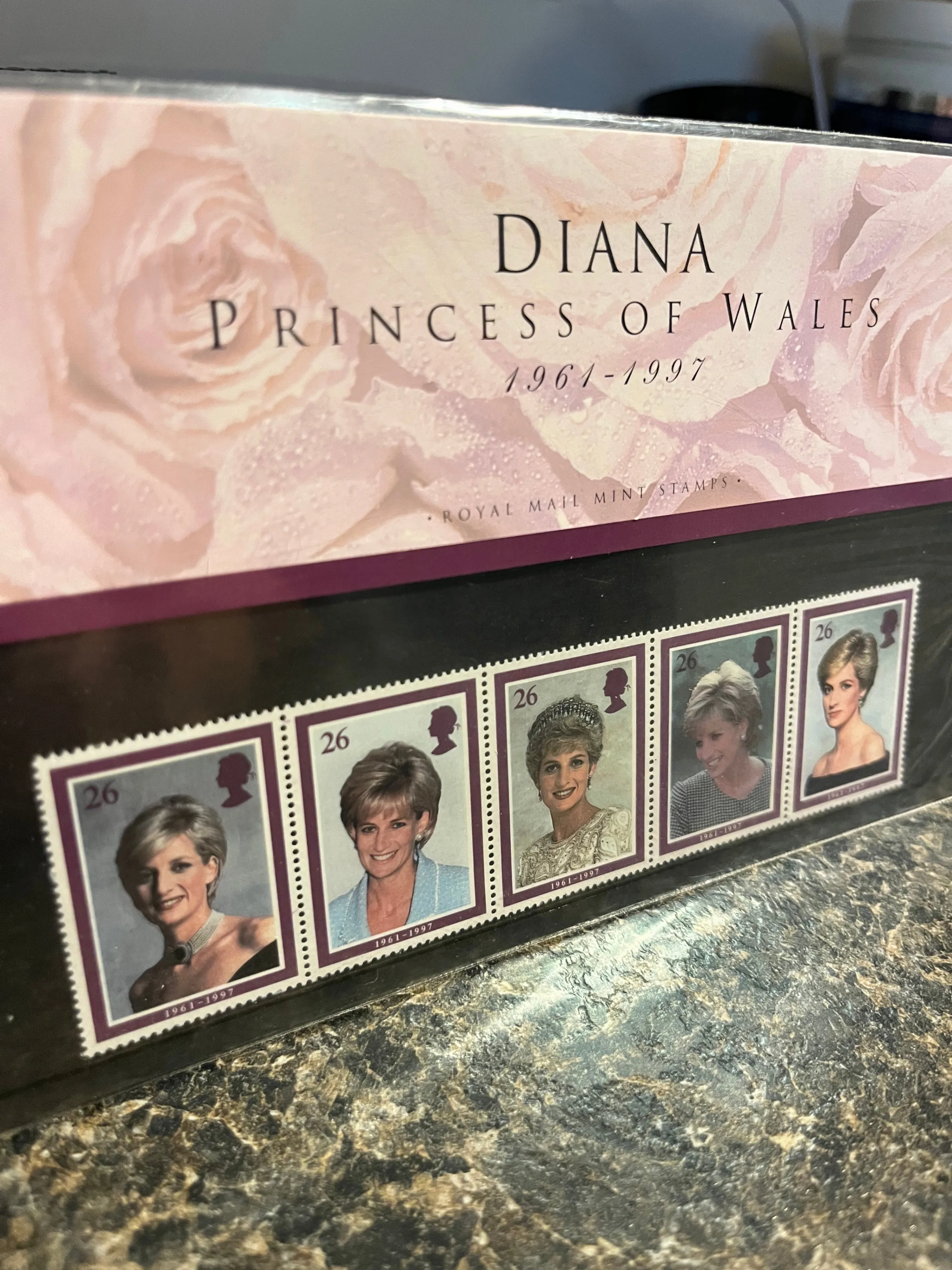 1997 Commemorative Princes Diana Royal Mail Mint Stamps thumbnail