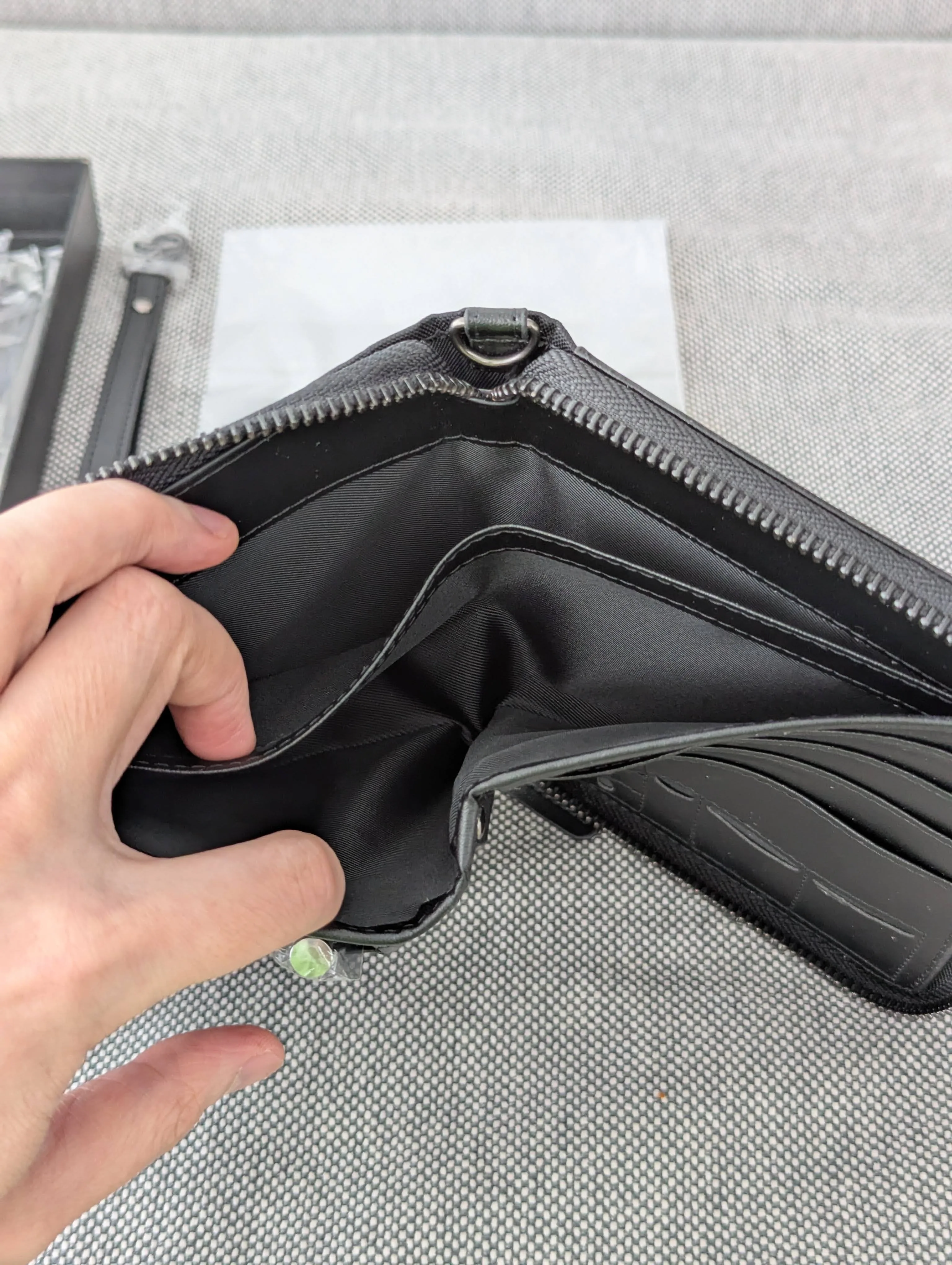 ADD1D Explorer Wallet T (Passport Wallet) image indicator(5)