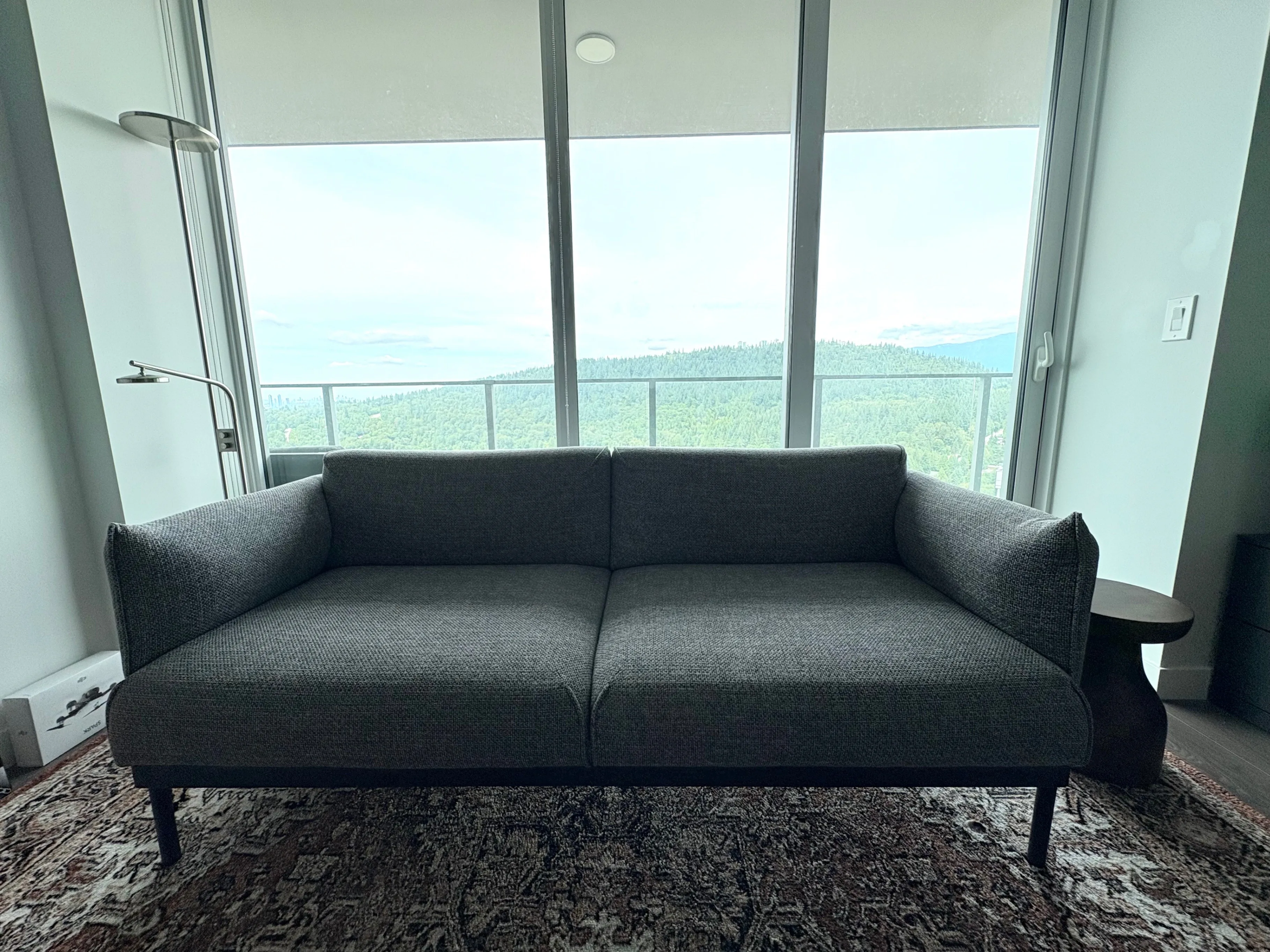IKEA ÄPPLARYD Loveseat – Lejde Gray/Black thumbnail