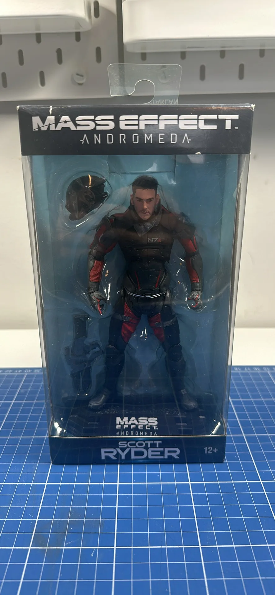 Mass Effect Andromeda Scott Ryder Figure thumbnail