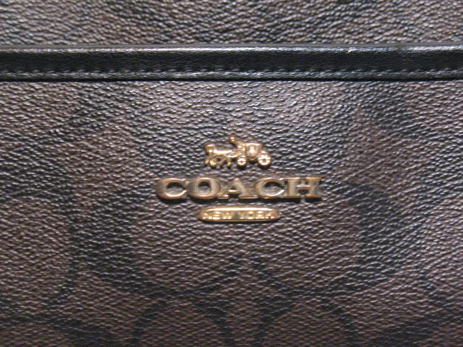 COACH Crossbody Shoulder Bag/Purse, LIKE NEW image indicator(5)