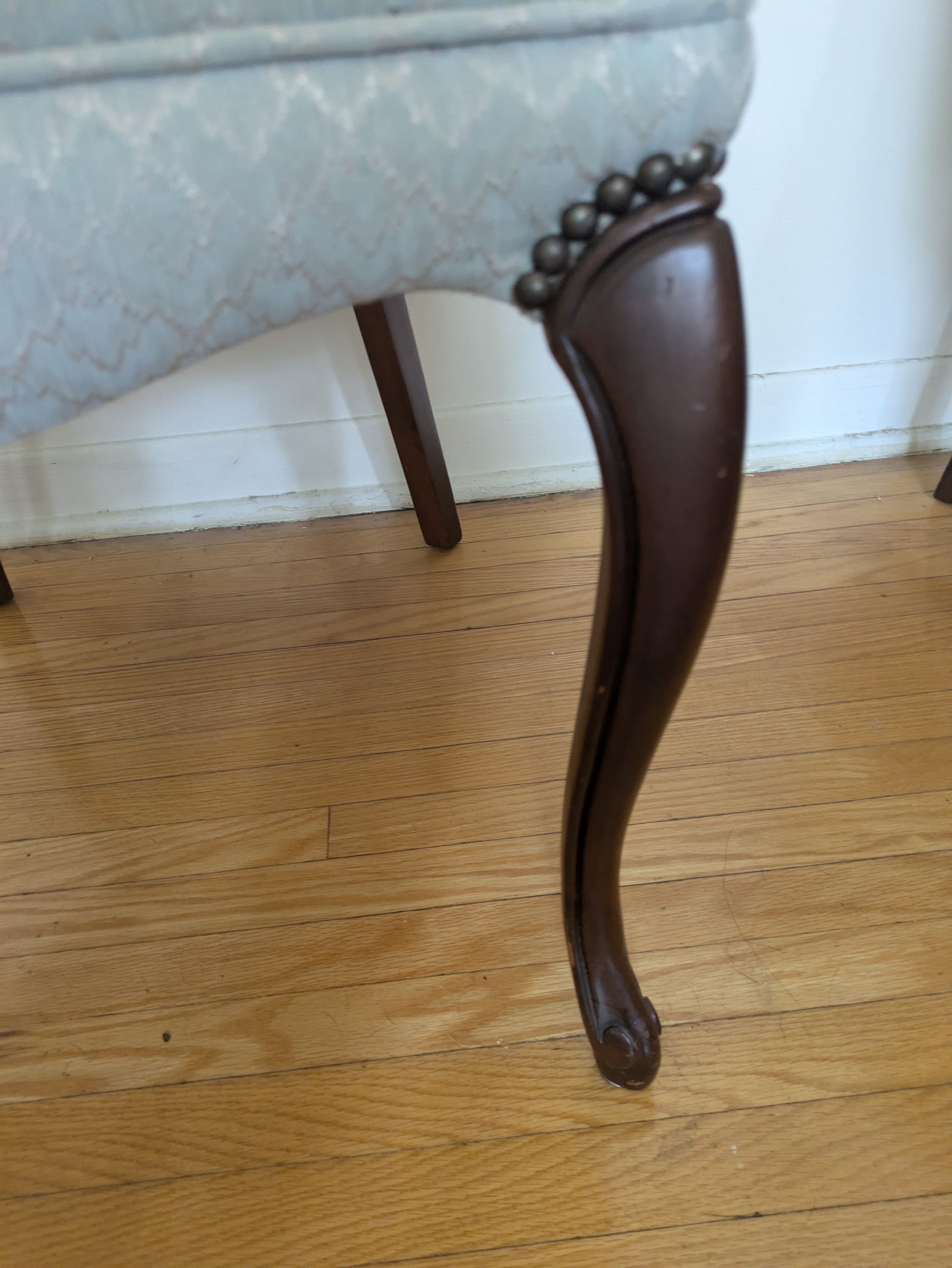 Pair of Antique Upholstered Chairs - photo 3