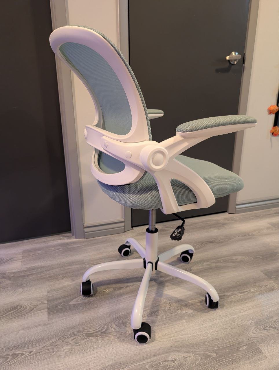 Ergonomic office home gaming chair - photo 3