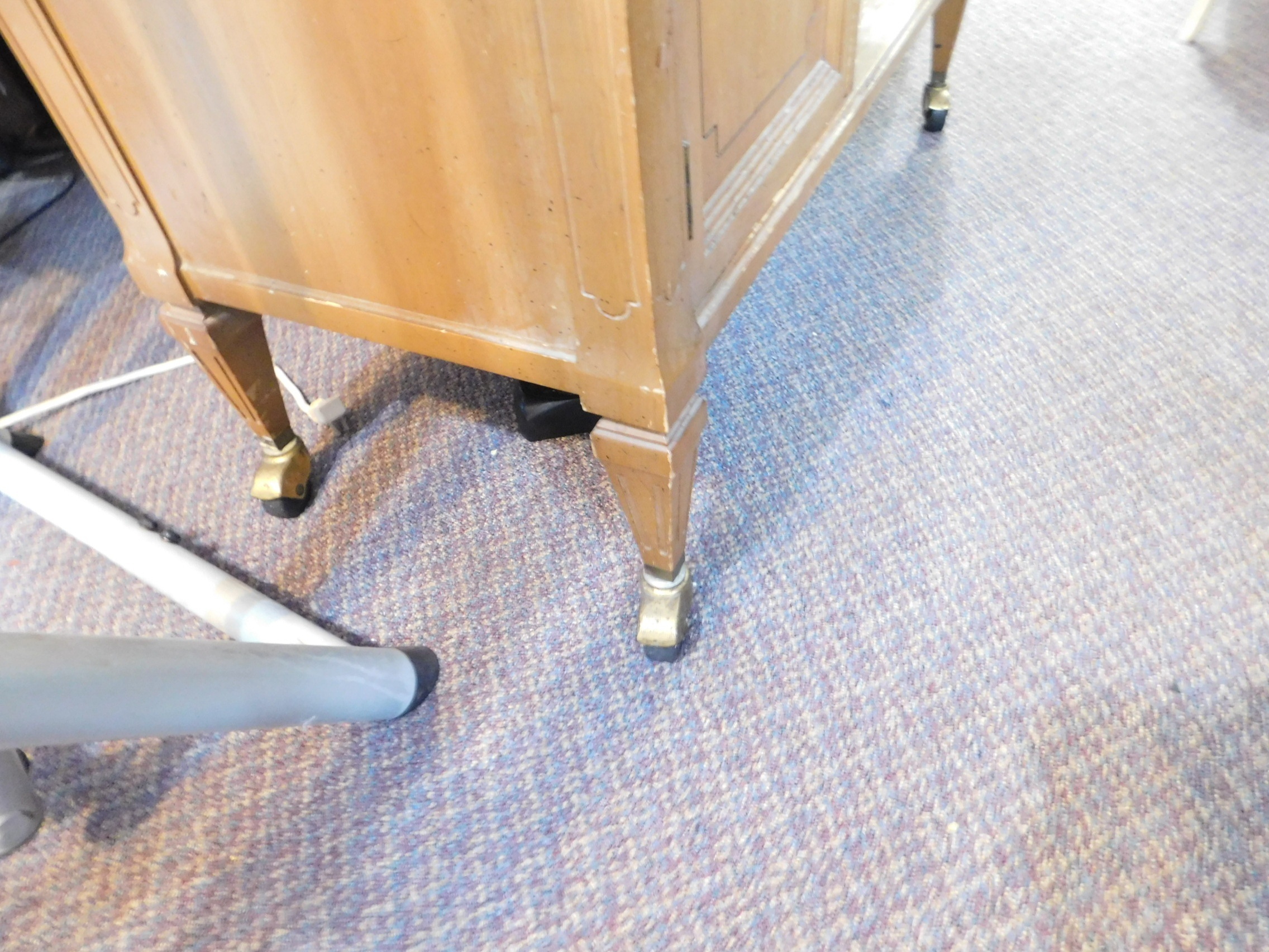 Vintage Wood Sideboard on Casters – Functional Elegance - photo 2