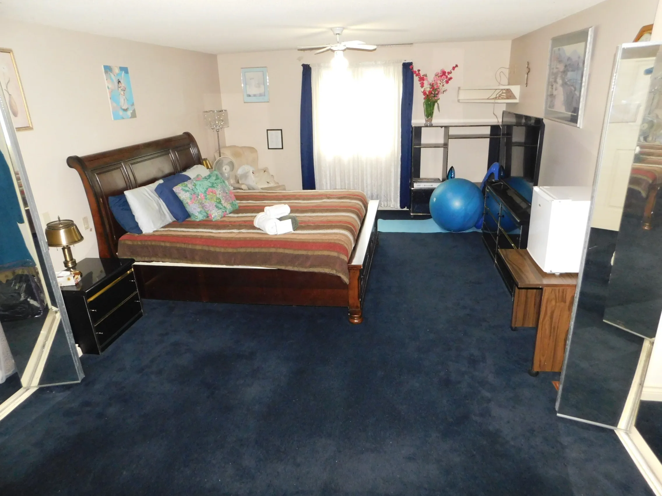 Large Assisted Living room for Rent with Private Ensuite Bath thumbnail
