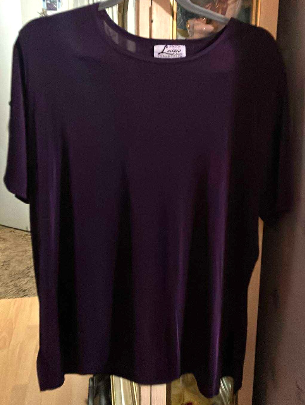 Women Top Purple with Short Sleeves - Size XL