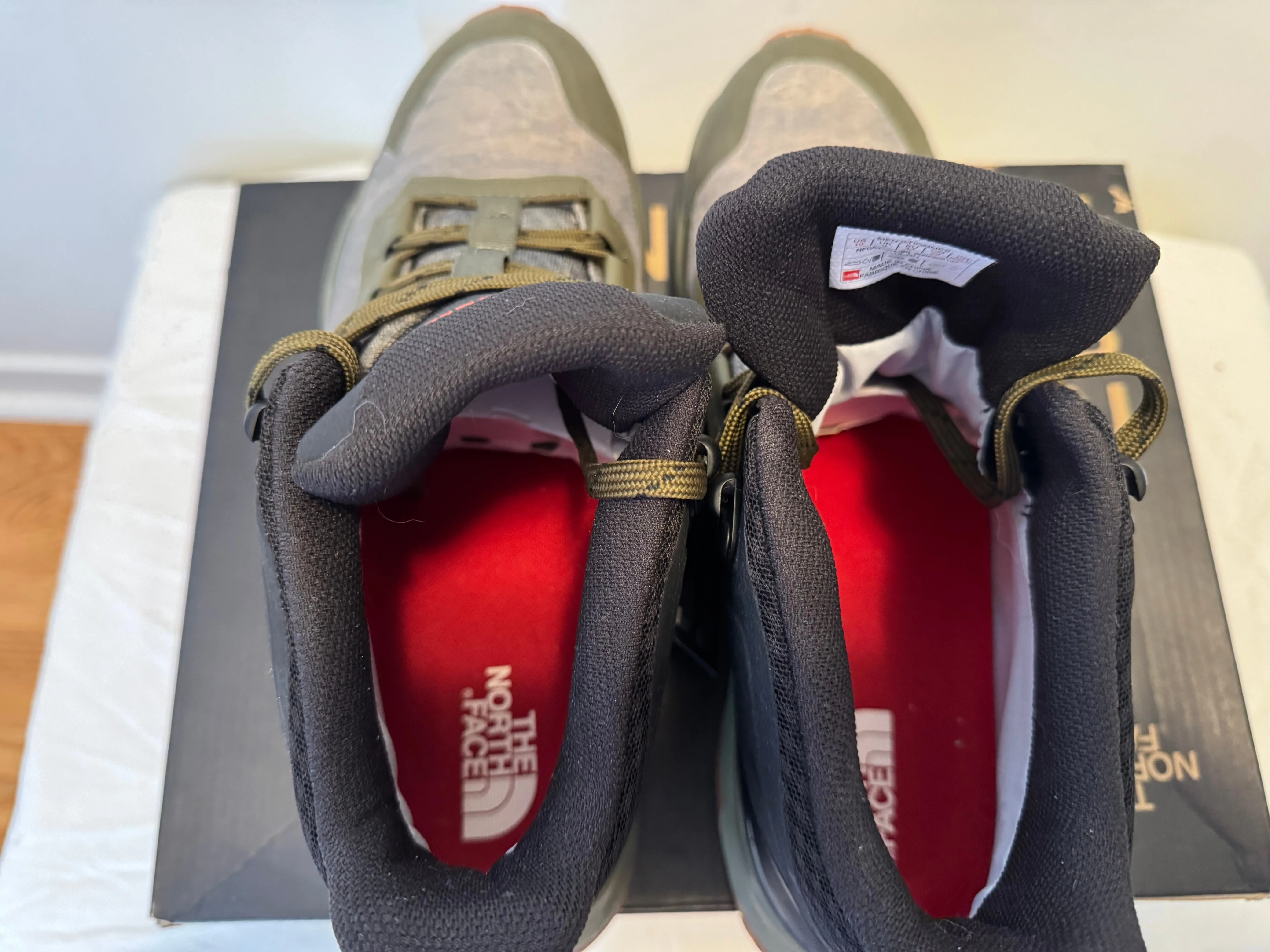 (BNIB) Northface men’s Vectiv Mid Futurelight hiking boots (10) image indicator(6)