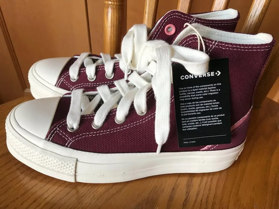 Converse Chuck Taylor All Star women's size 7 thumbnail