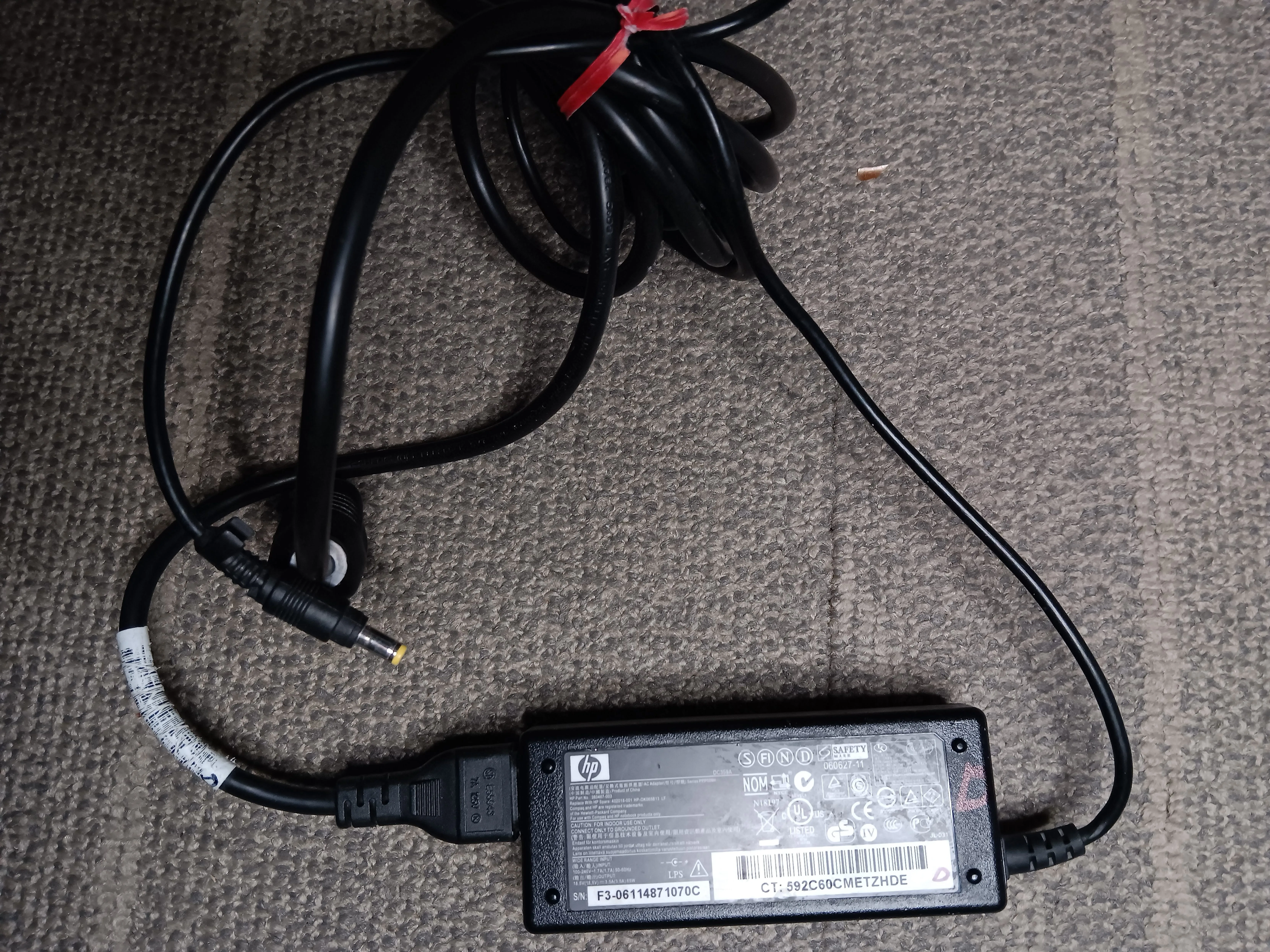Genuine HP Laptop Charger AC Power Adapter  18.5V 3.5A 65W thumbnail