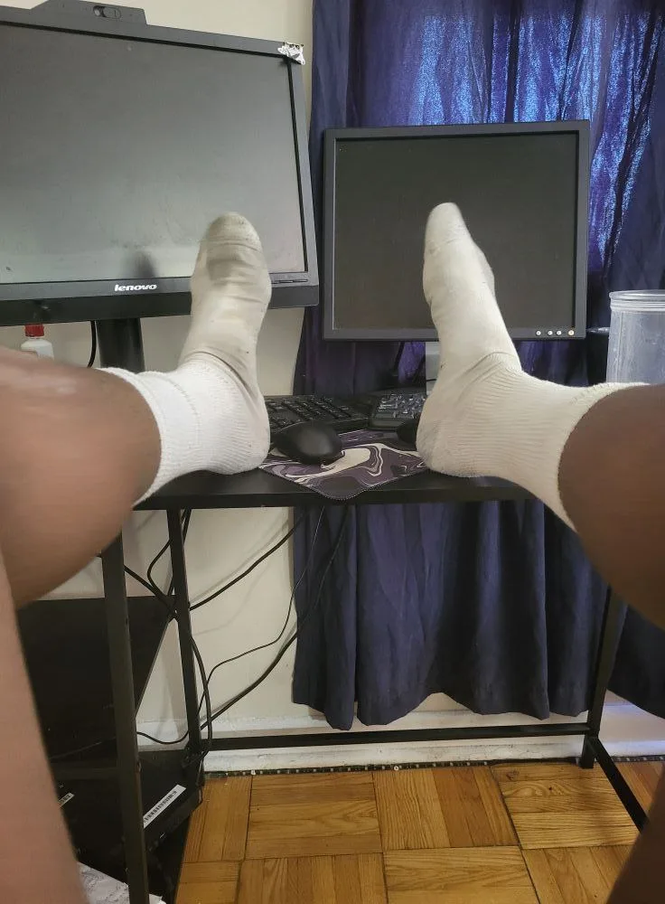 USED SOCKS image indicator(2)