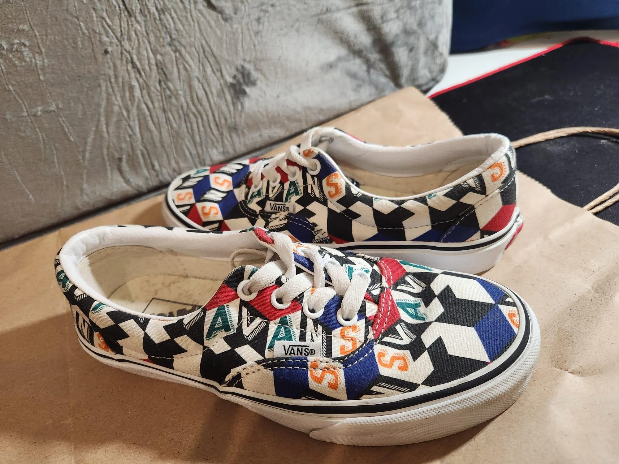 Boys Vans Canvas Shoes Size 5.00 thumbnail