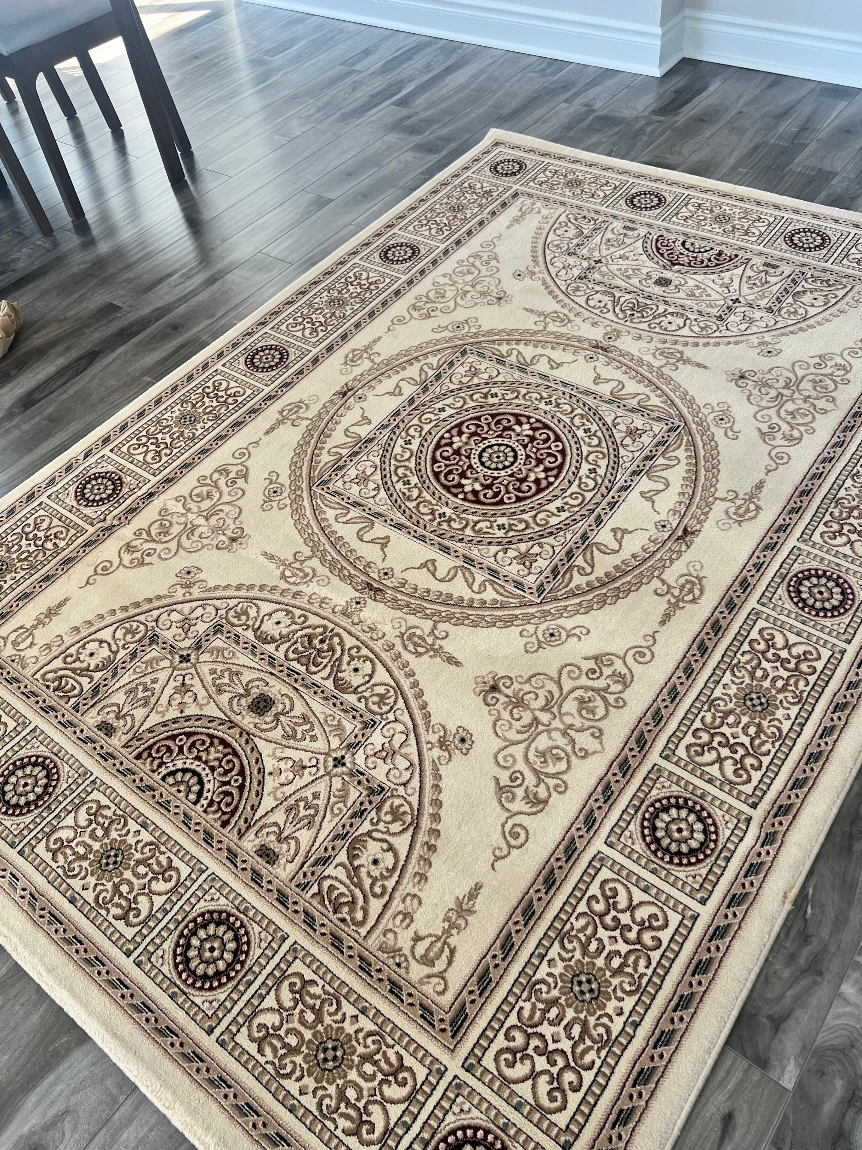 Area Rug  - 160cm x 230cm