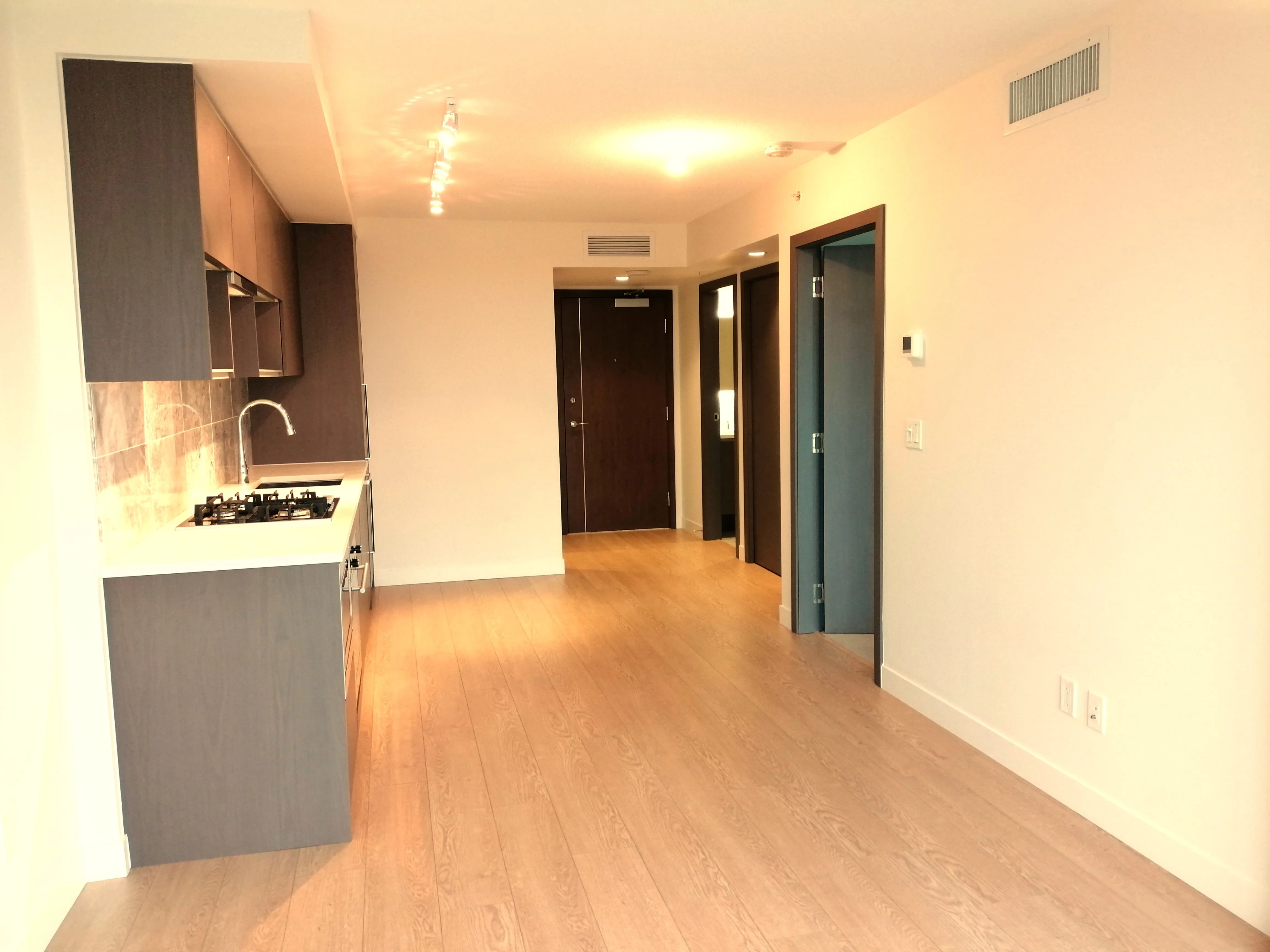 Apartment for rent $2400 image indicator(4)