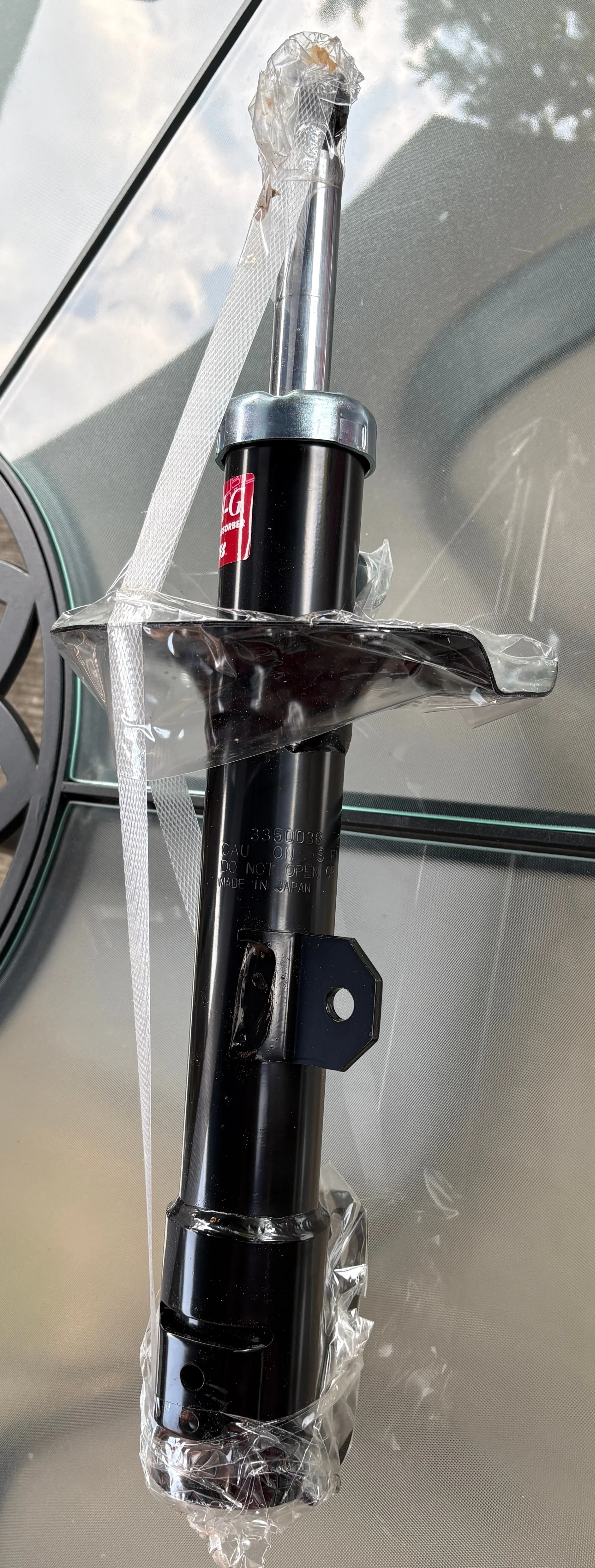 Mitsubishi – New Right Front Strut Assembly image indicator(3)