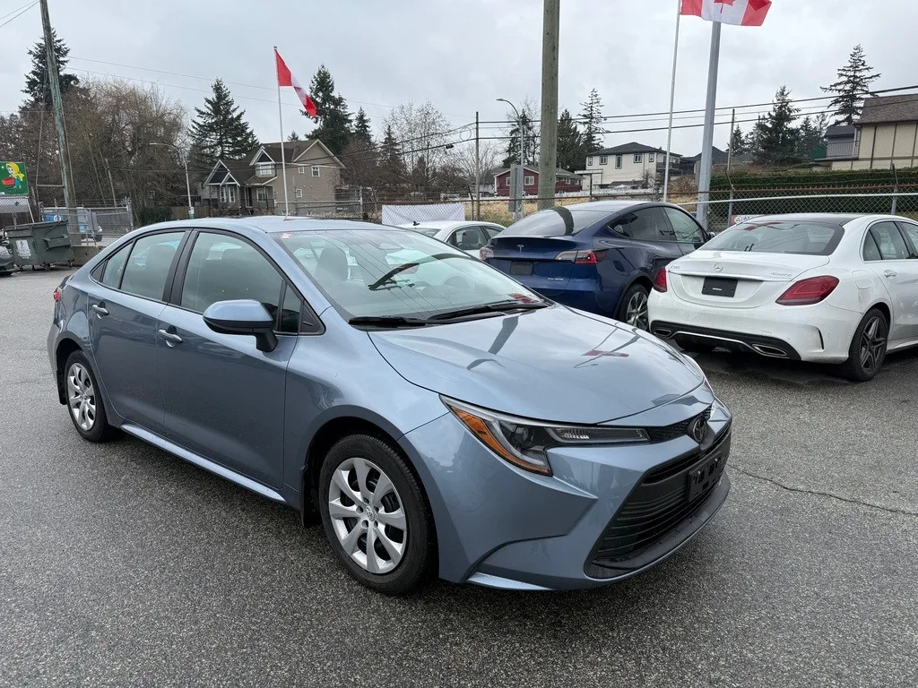 TOYOTA COROLLA thumbnail