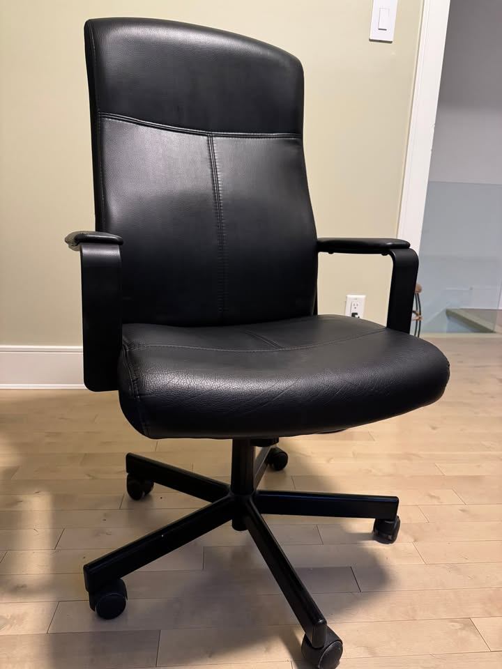 Swivel Chair