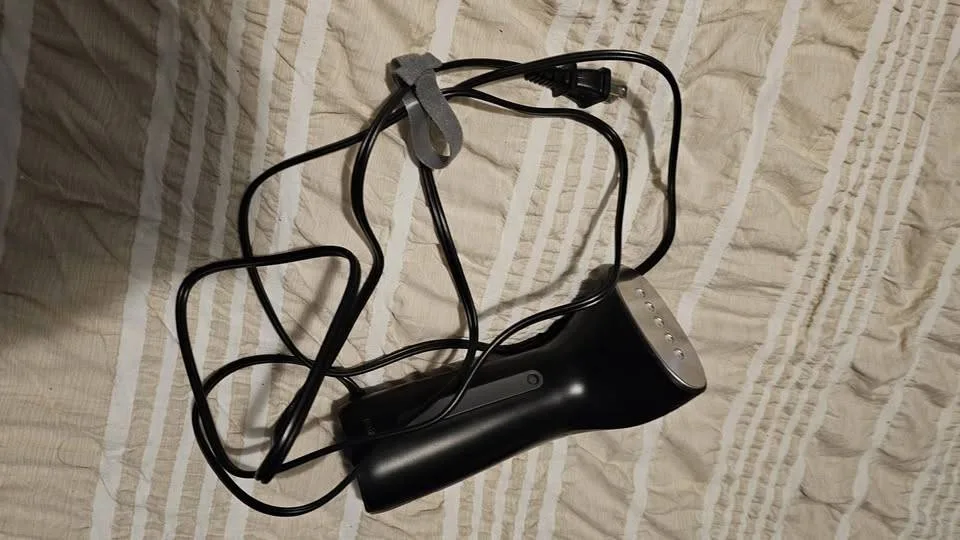 Mini Portable Garment Steamer thumbnail