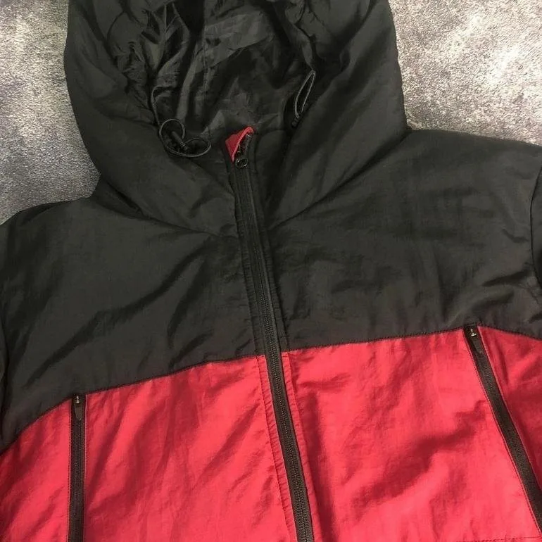 Uniqlo GU Red & Black Winter Puffer Jacket – Size M image indicator(5)