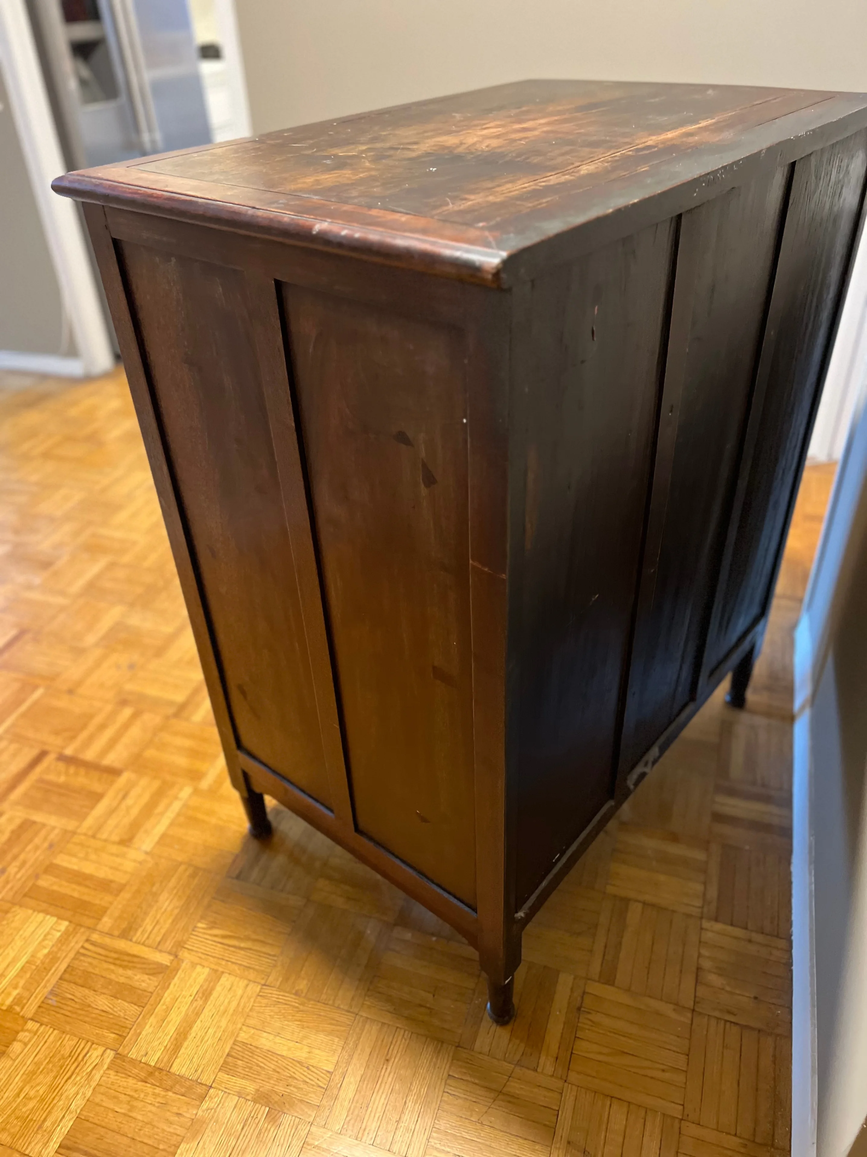 Antique Solid Wood 5-Drawer Dresser – Vintage Chest of Drawers image indicator(3)