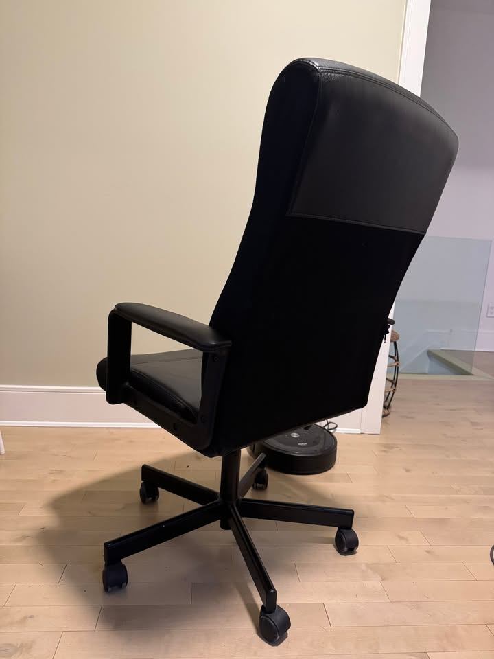 Swivel Chair - photo 2