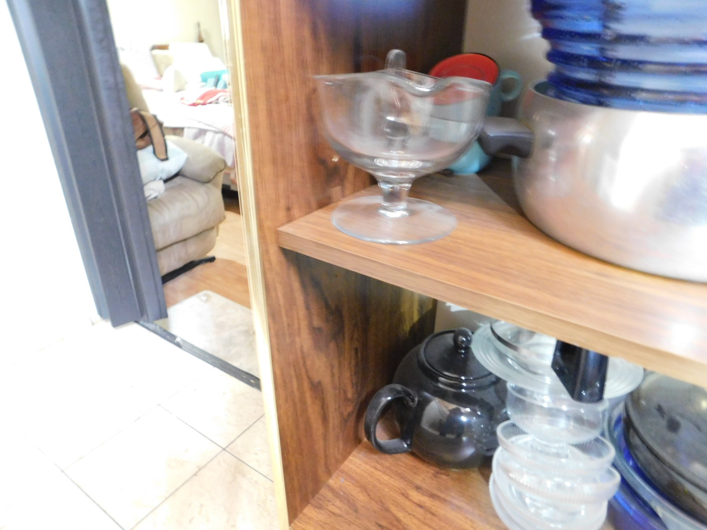 Elegant Vintage China Cabinet – Only $100! (Valued at $400) - photo 4