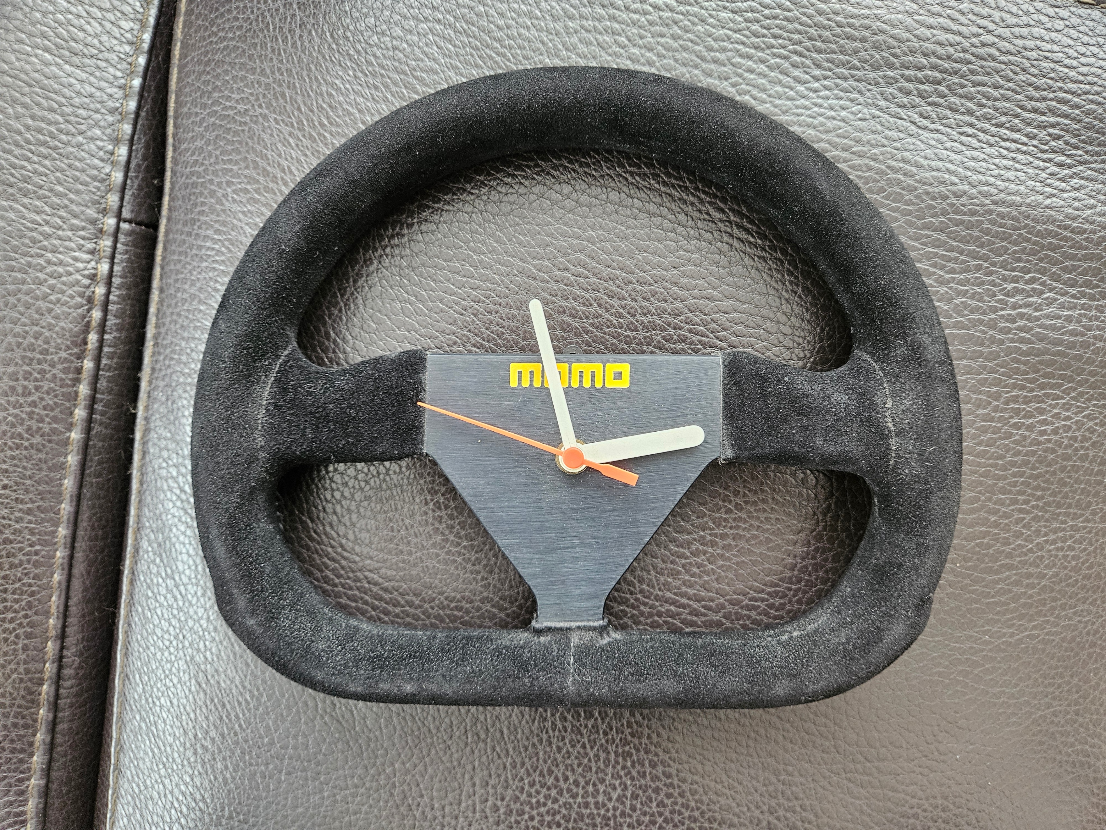 Momo Real Steering Wheel Wall Hanged Clock ( Vtg )