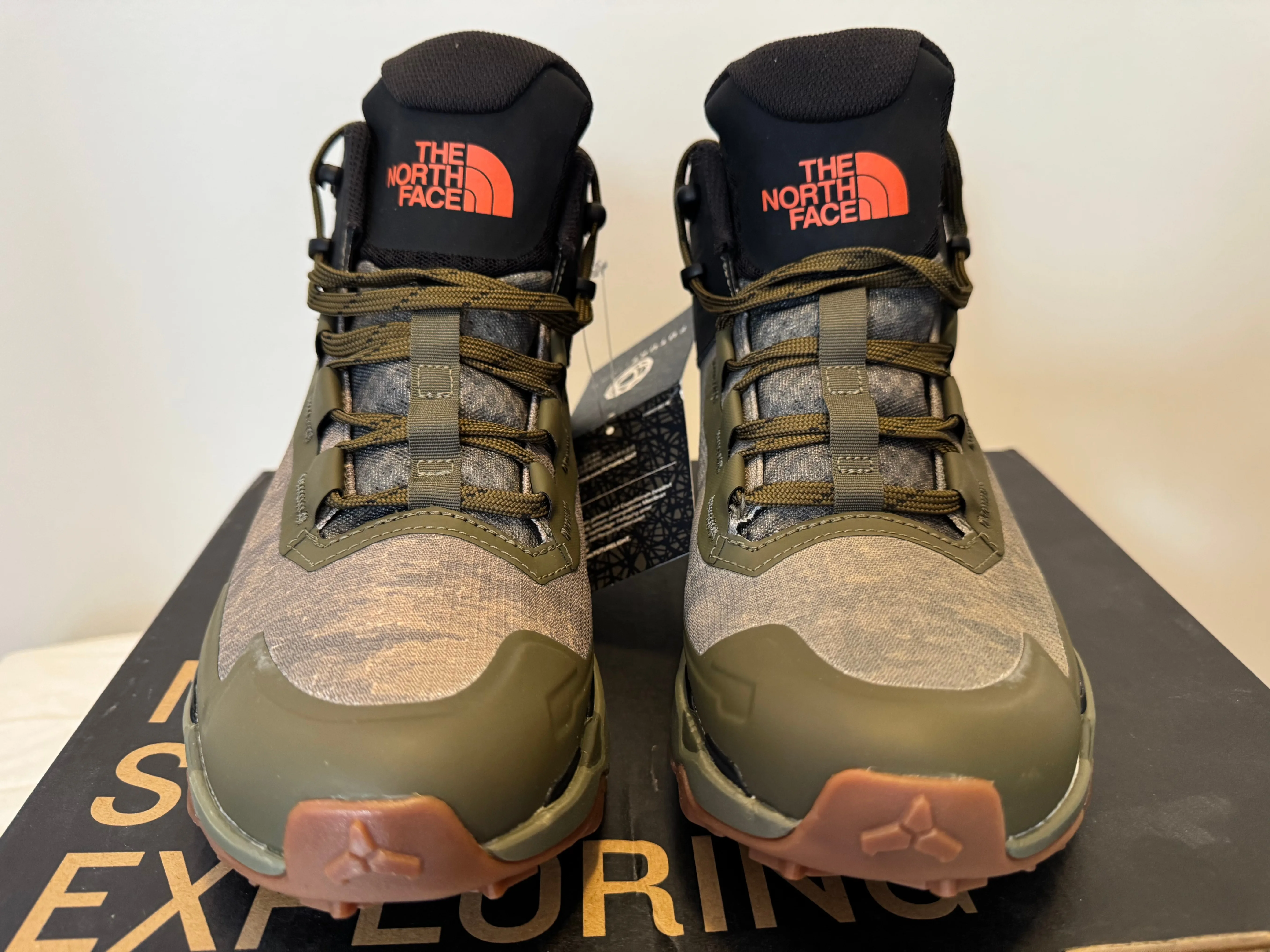(BNIB) Northface men’s Vectiv Futurelight mid hiking boot (9.0) thumbnail