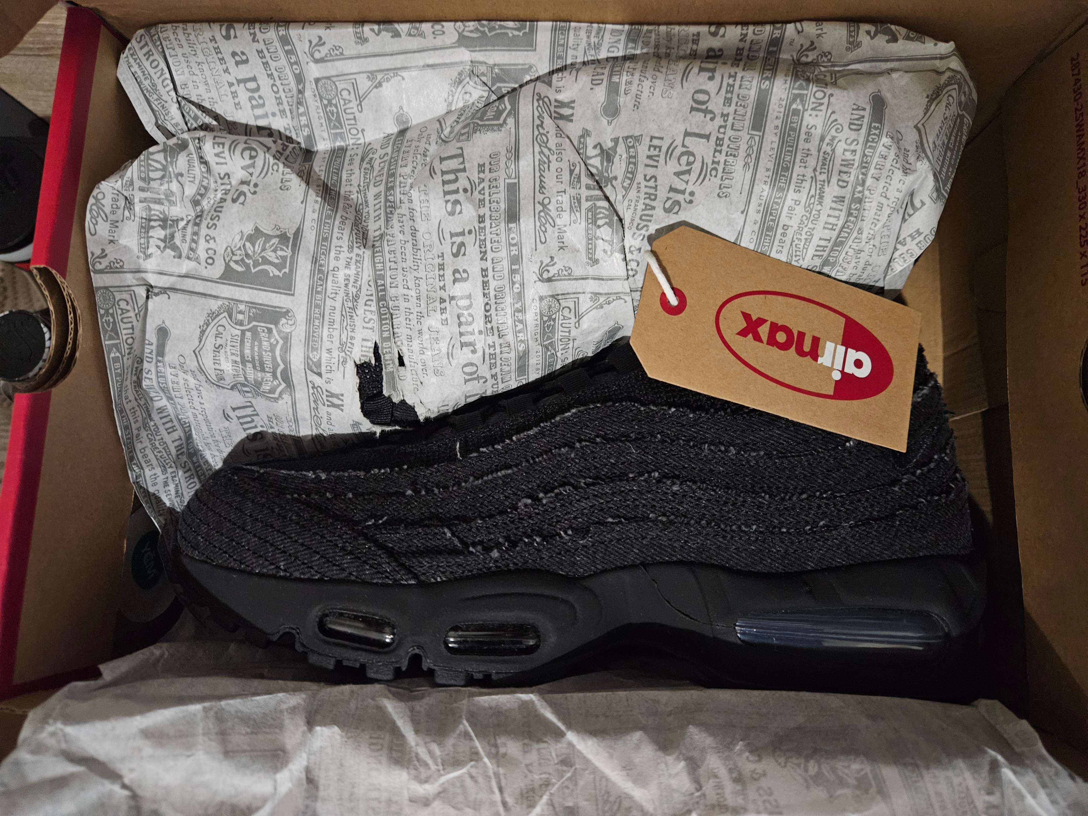 Nike x Levi's Air Max 95 - Size 12