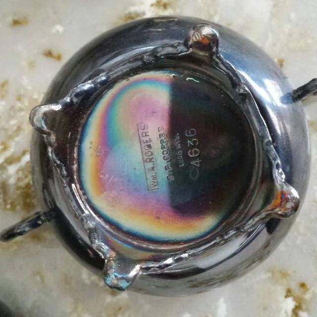 WM A Rogers Silverplate Sugar and Creamer Set image indicator(4)