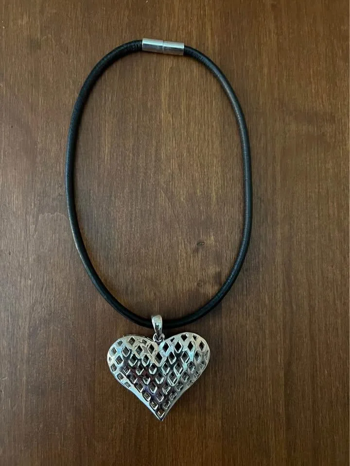 Silver Plated Heart Necklace - Nice Gift Idea! thumbnail