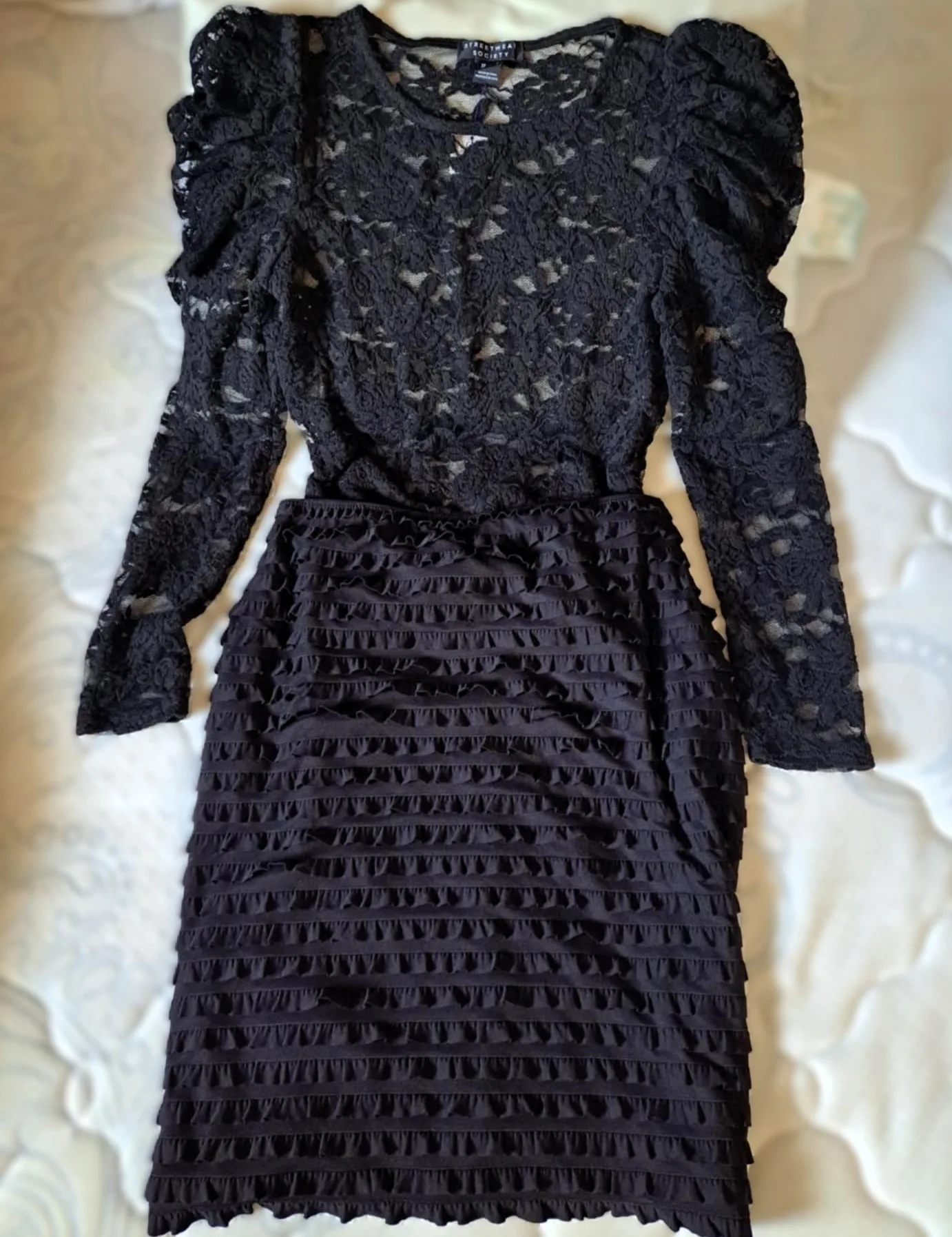 A Set of New Puff LS Lace & Canada Made Raffled Skirt thumbnail