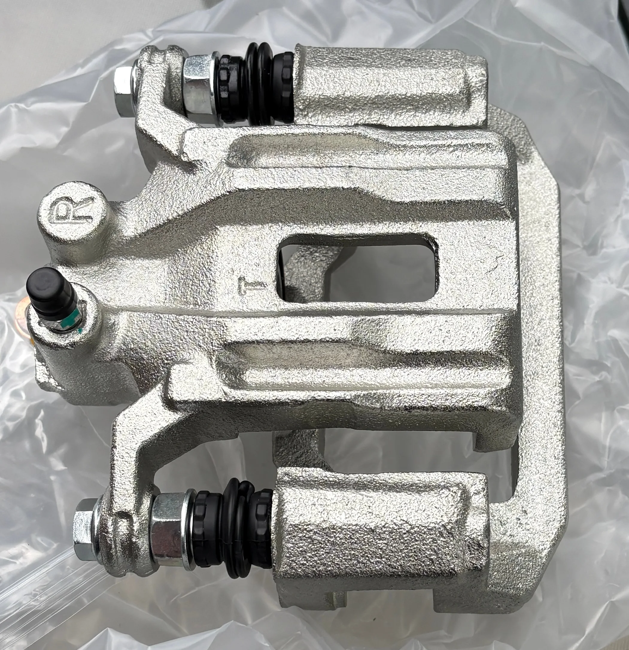 Nissan Pathfinder Right Rear Brake Caliper image indicator(2)