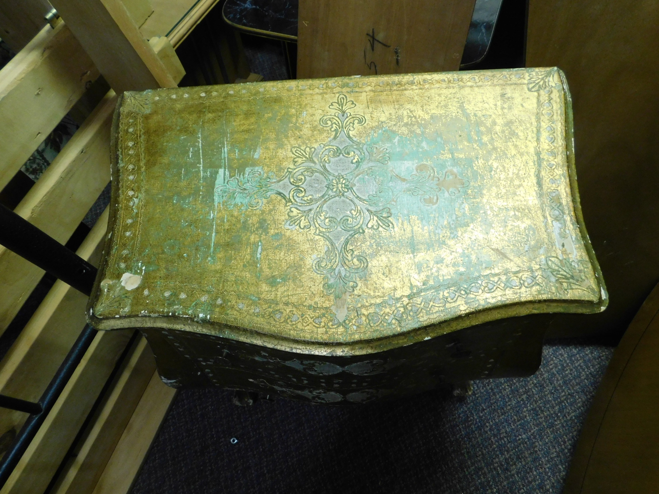 Rustic Floral Carved Cabinet – Vintage Charm in Every Detail - photo 4